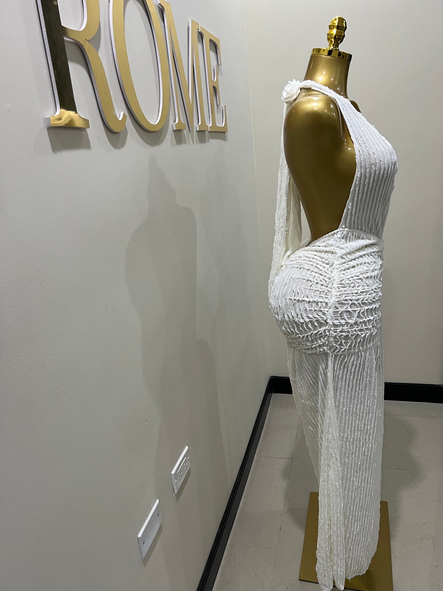 Lily Nara Halter Dress (Cream/Off-White)