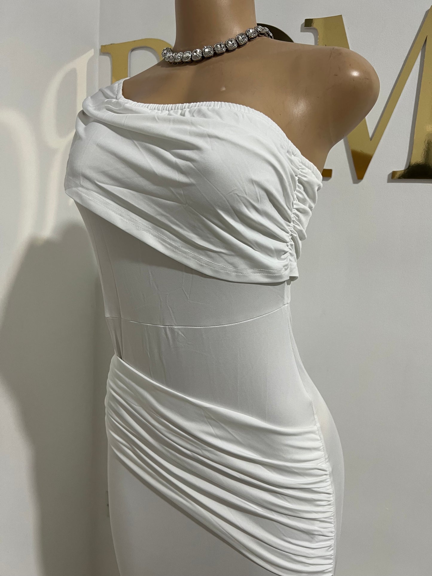 Kerry One Shoulder Vibe Dress (White)