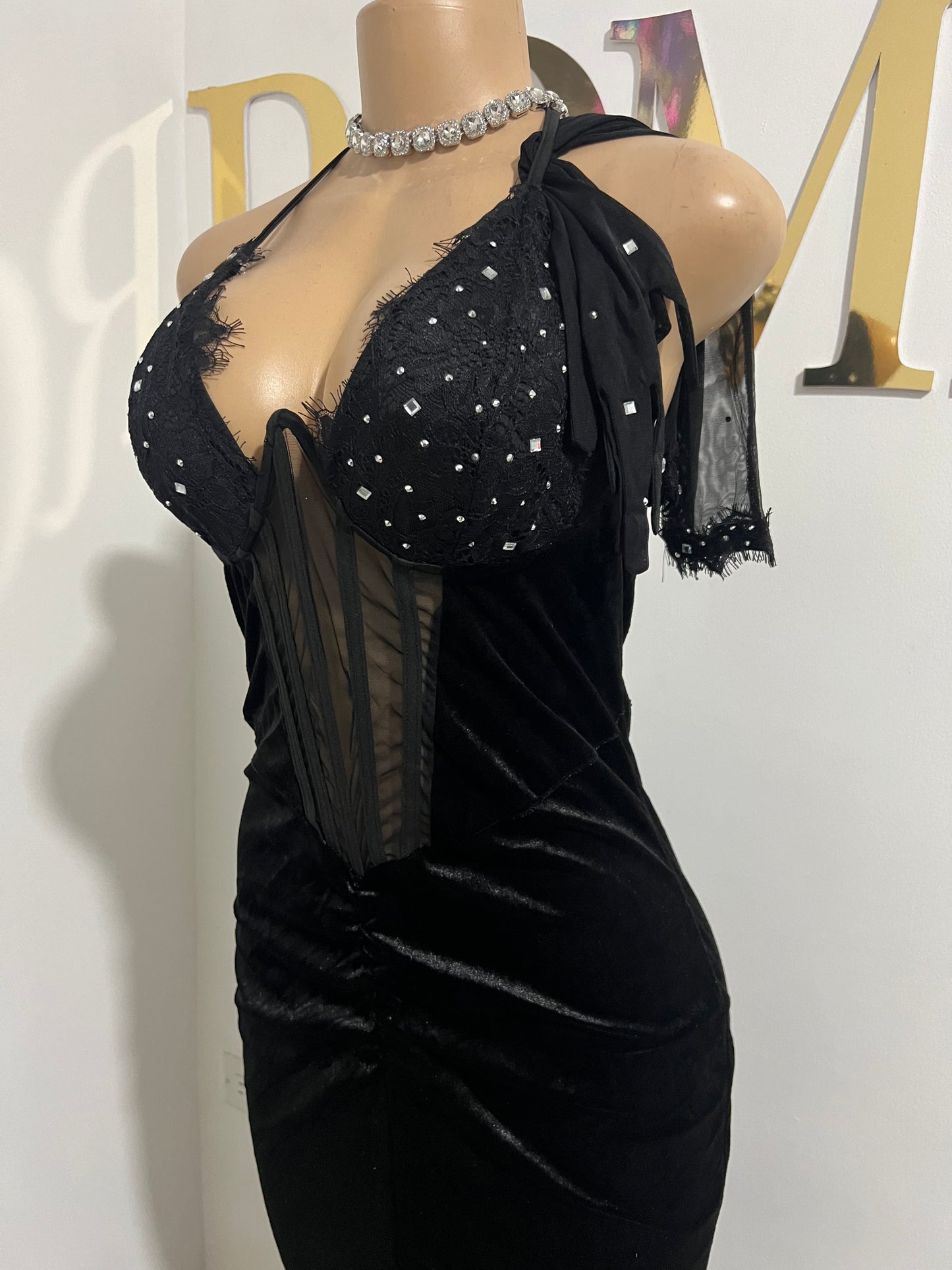 Ophelia Vibe Crystal Dress with Gloves (Black)