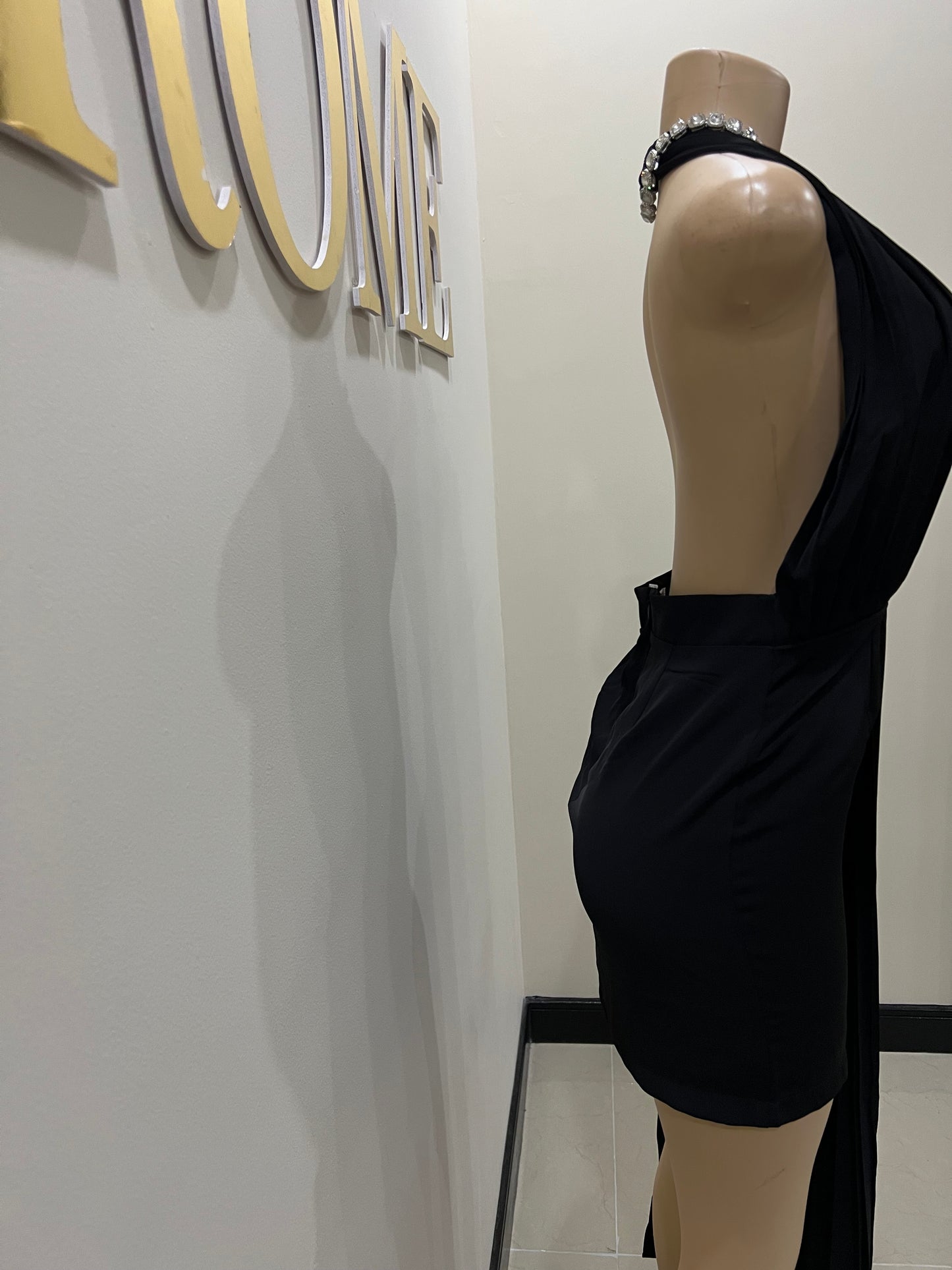 Alicia Merry Pleated Dress (Black)