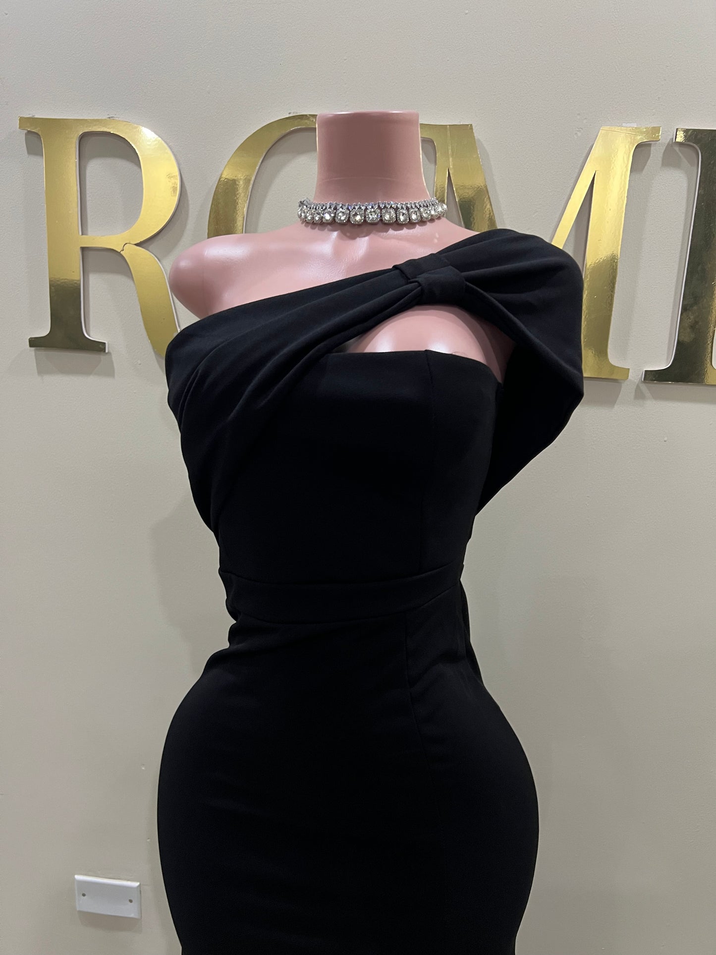 Kerry Royale Dress (Black)