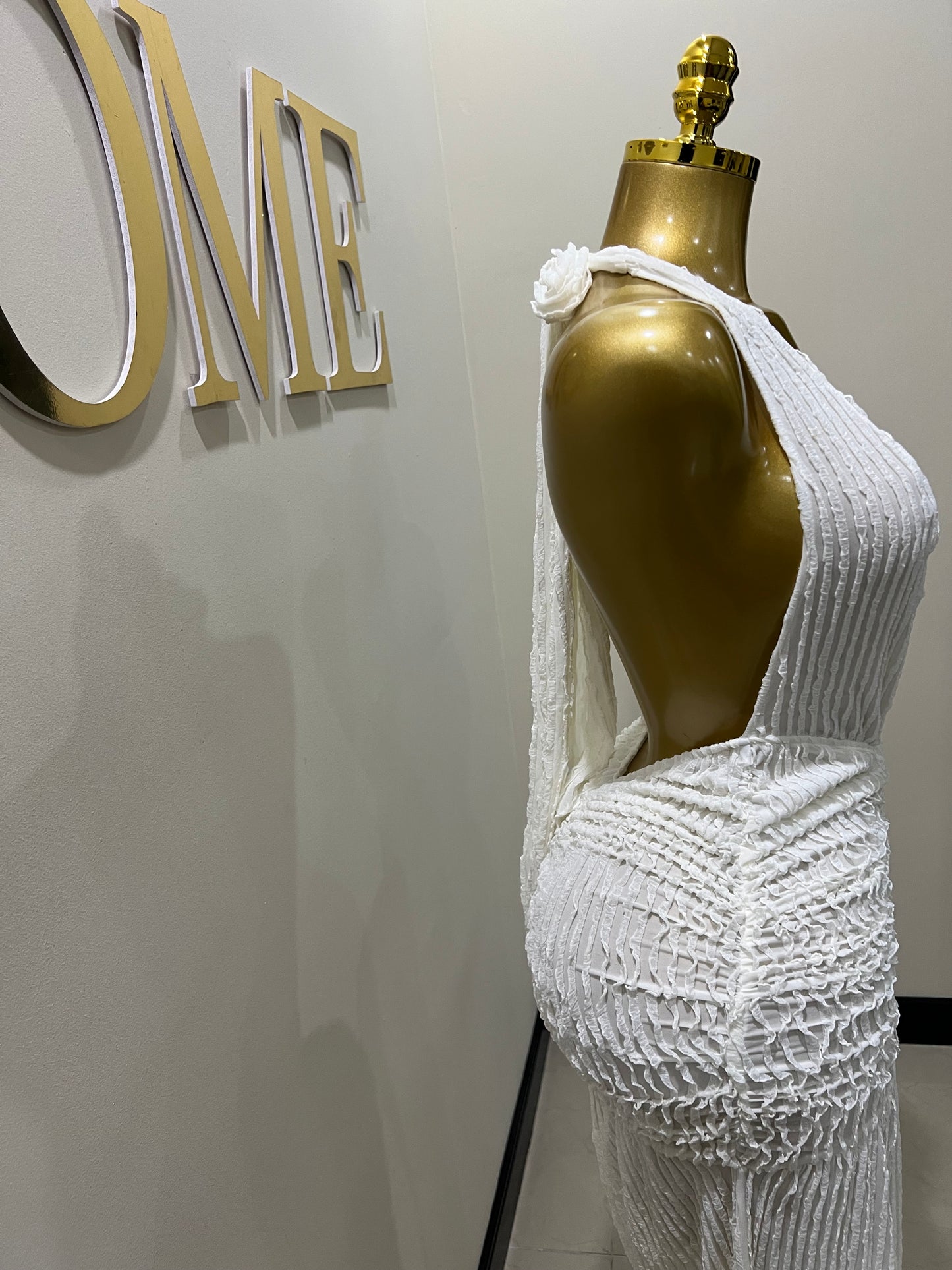 Lily Nara Halter Dress (Cream/Off-White)