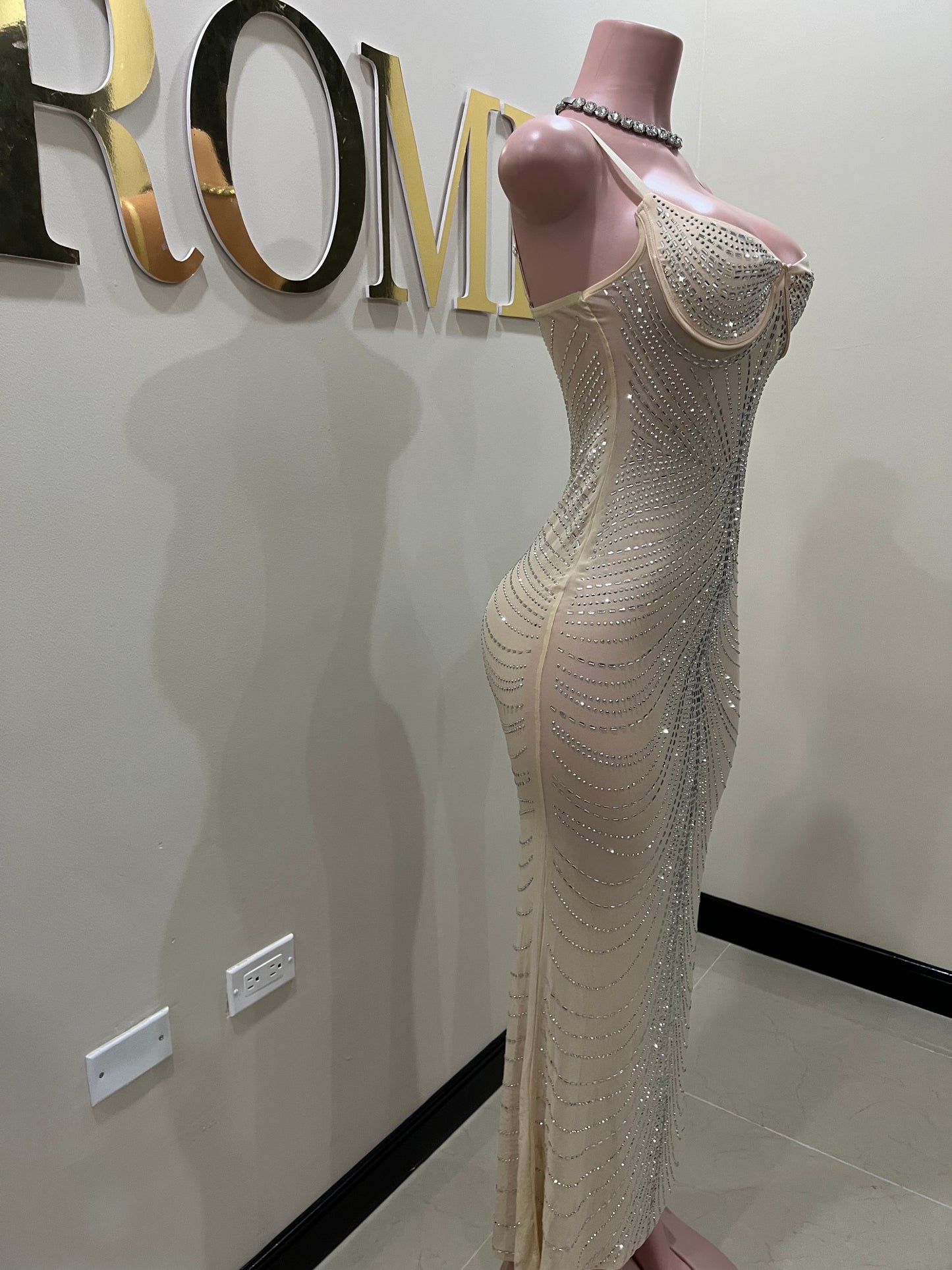 Gianna Medusa Dress (Nude)