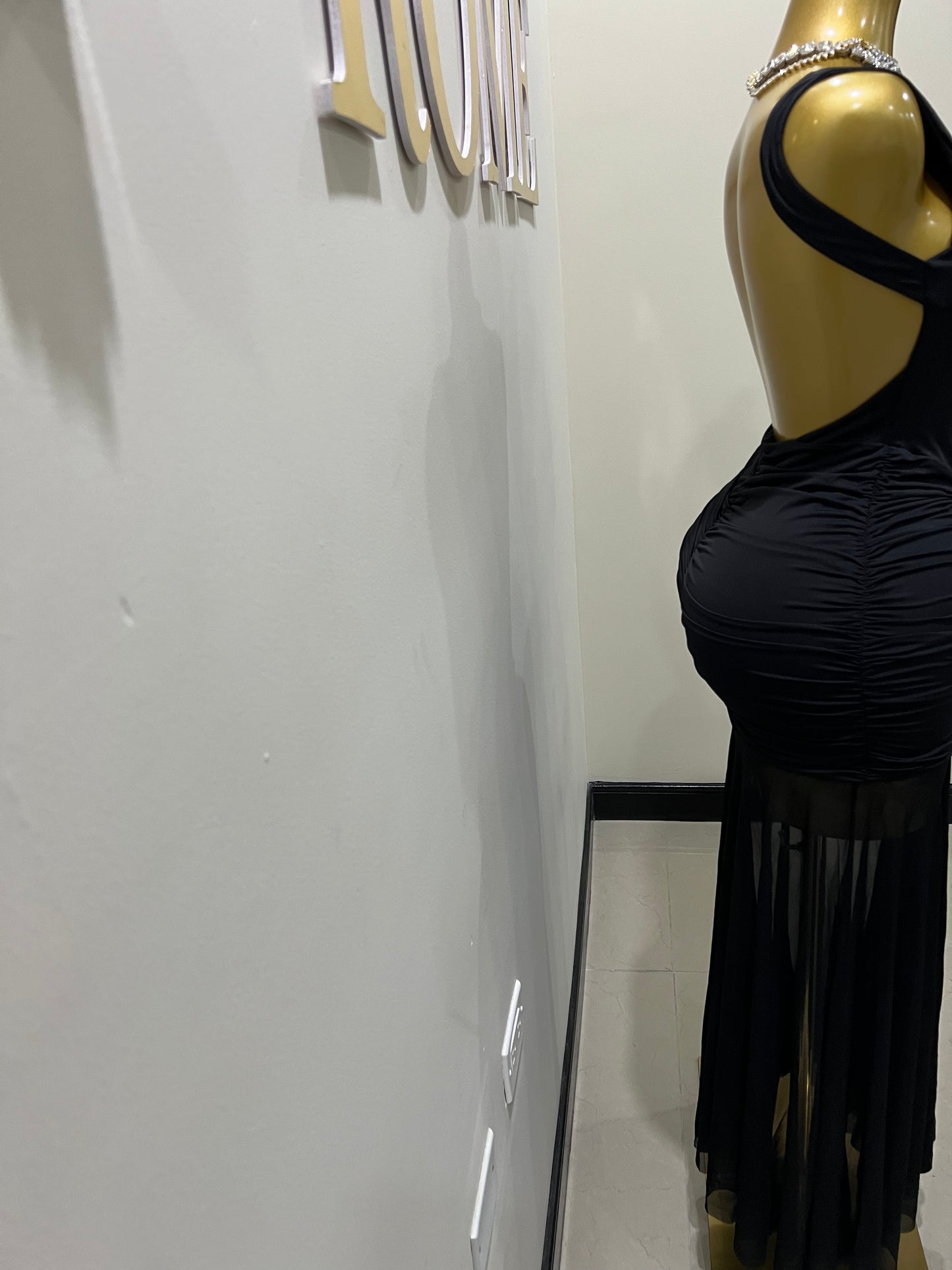 Nara Backless Petal Dress (Black)