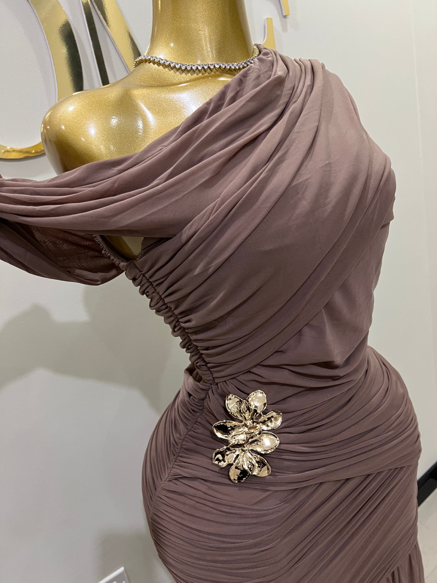 Michelle Lydia Shoulder Dress (Latte)