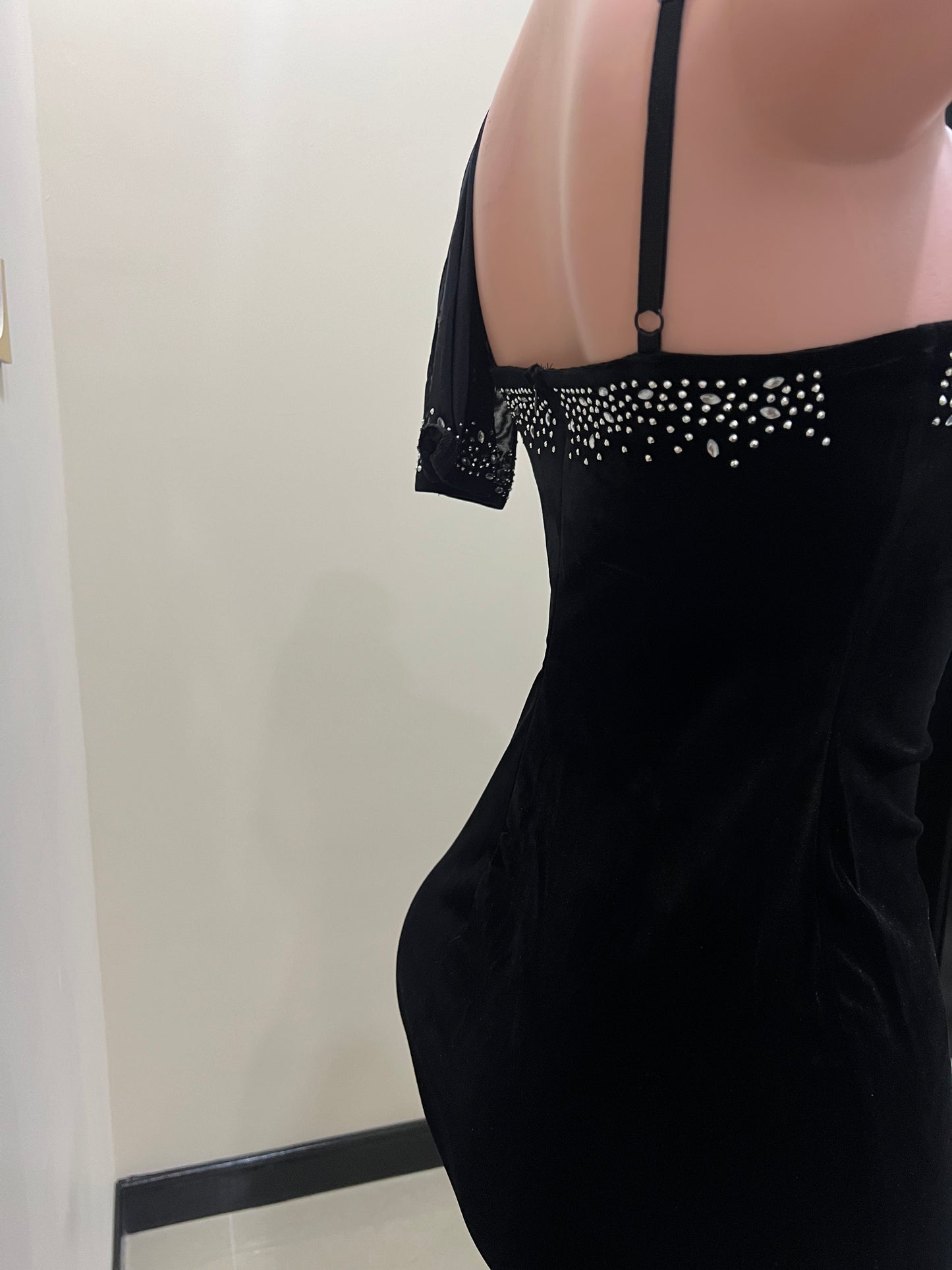 Beth Crystal Dress with Gloves (Black)