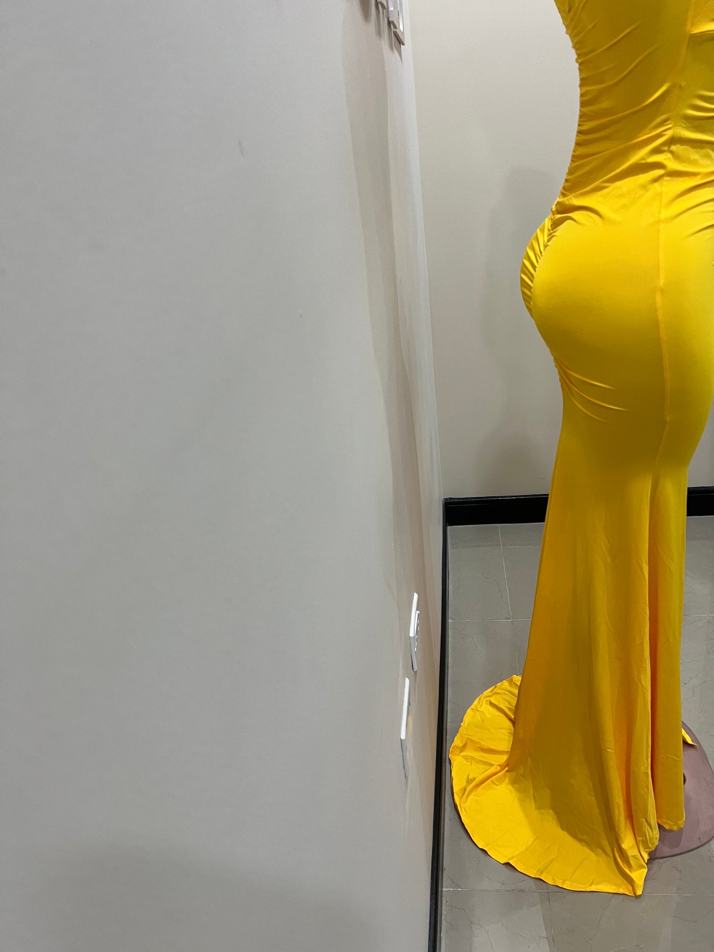 Kerry Elle Train Dress (Yellow)