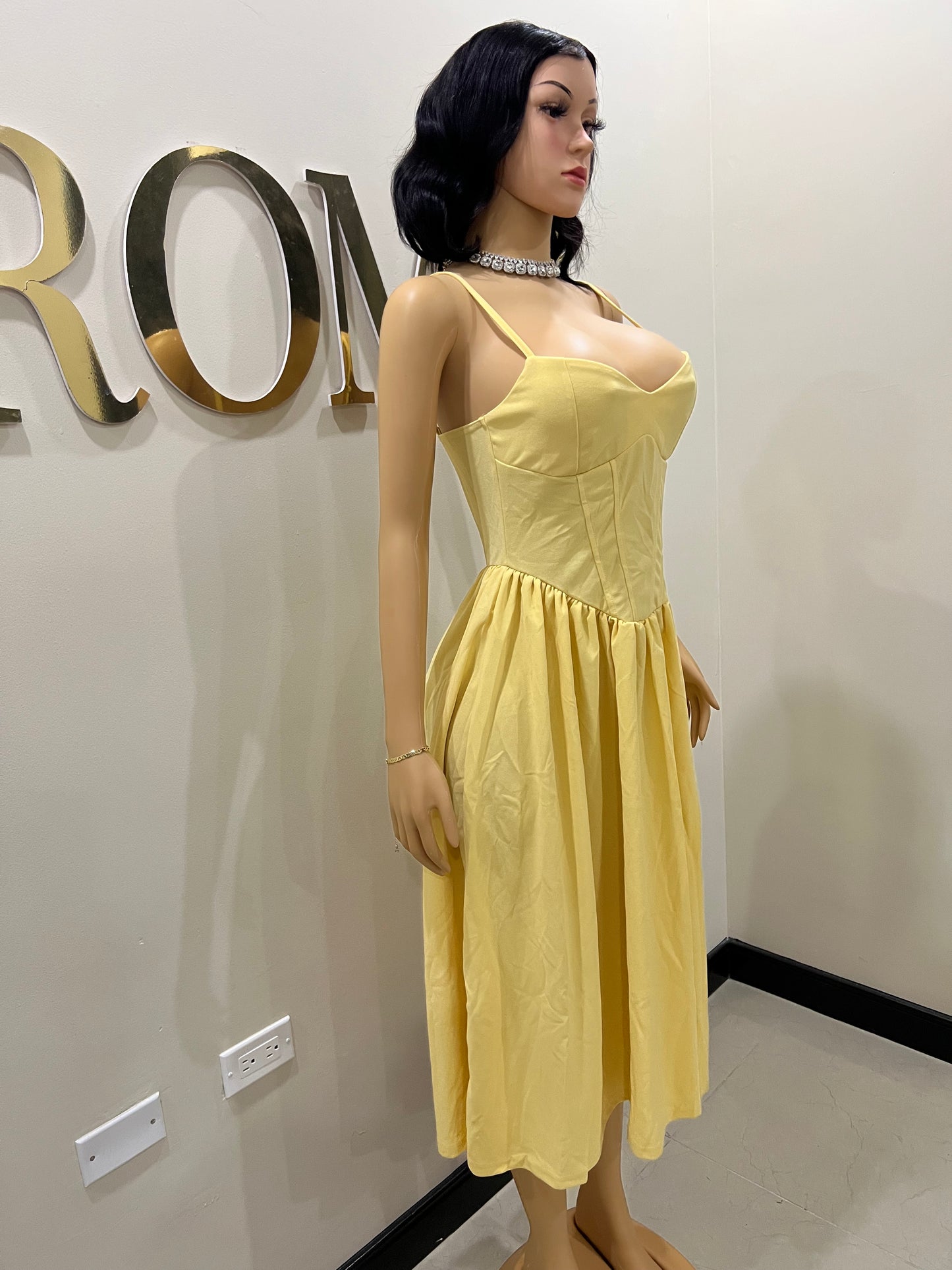 Daisy Diana Dress (Pale Yellow)
