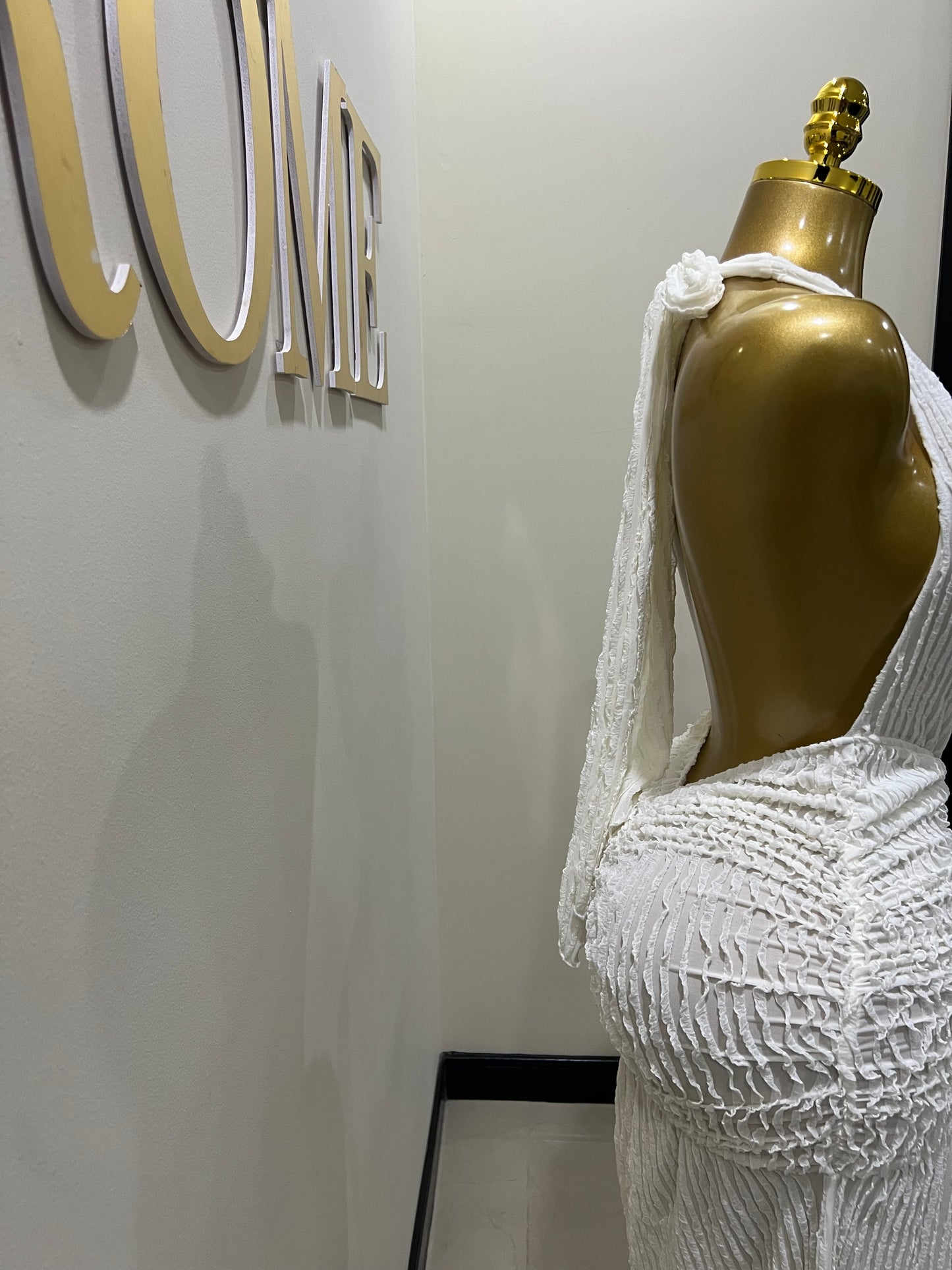 Lily Nara Halter Dress (Cream/Off-White)