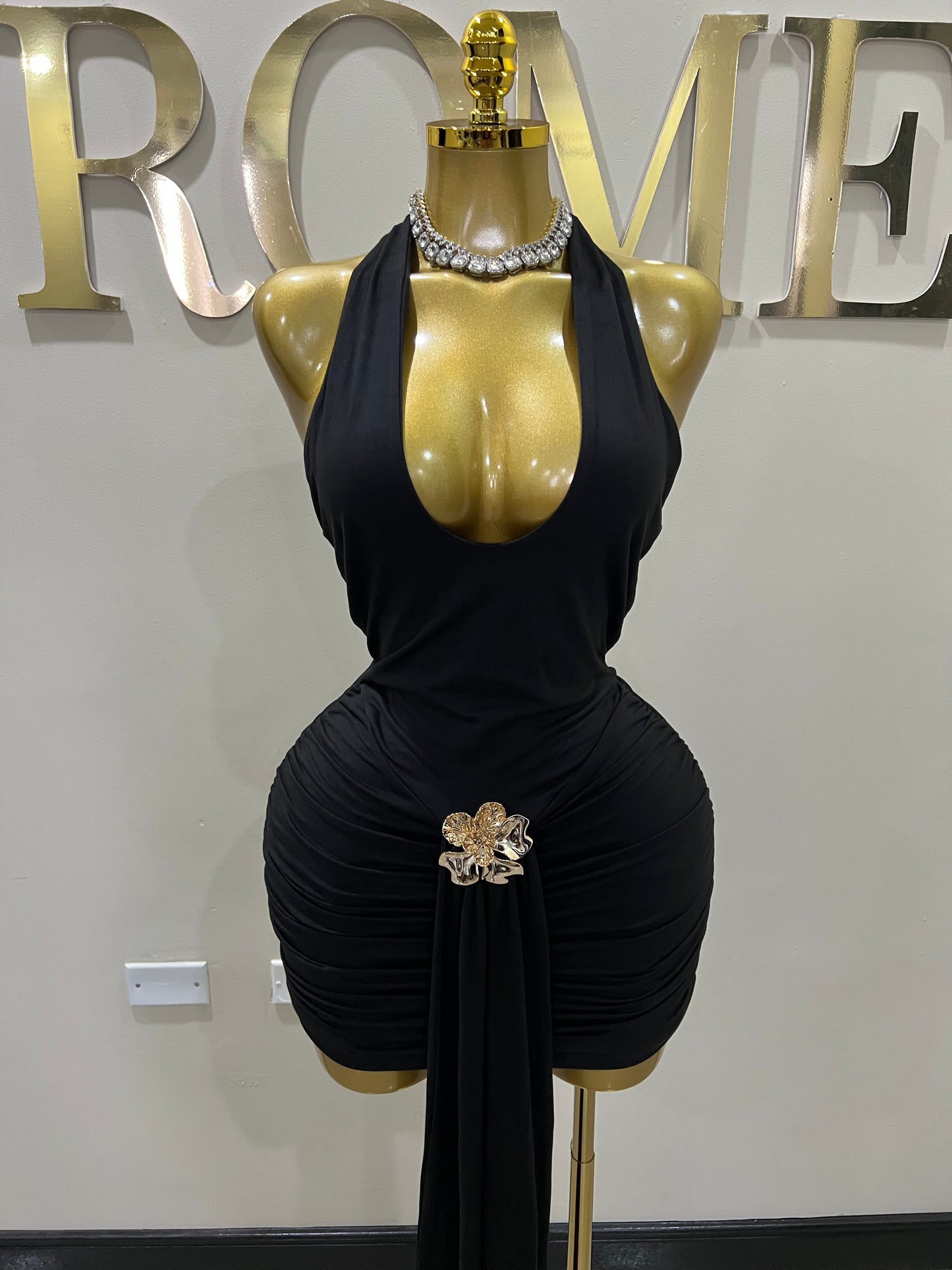 Nara Petal Short Dress (Black)