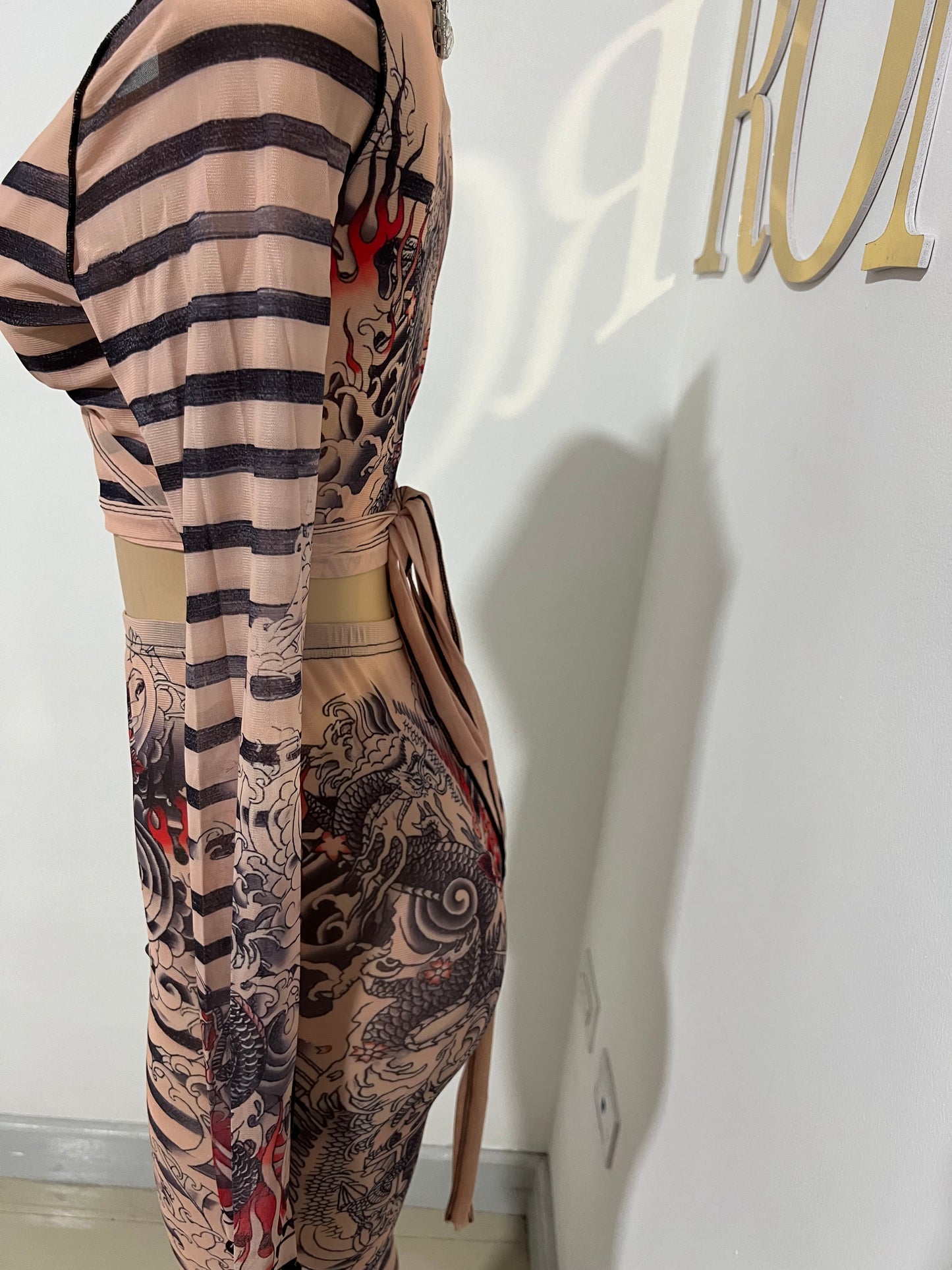 Ming 2 pcs Sheer Dragon Tights Set (Light)