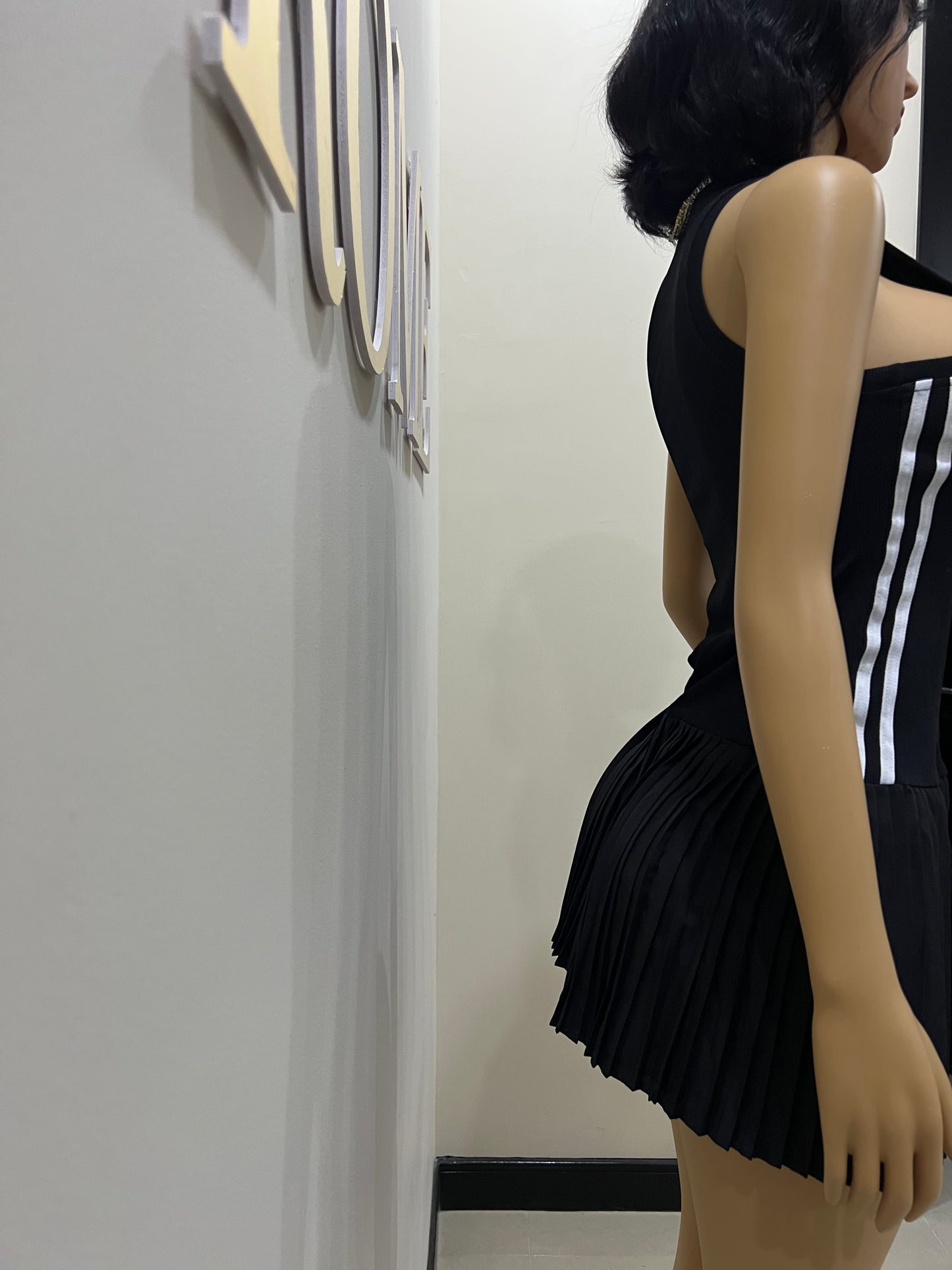 Tennis Pleated Stripe Dress (Black)