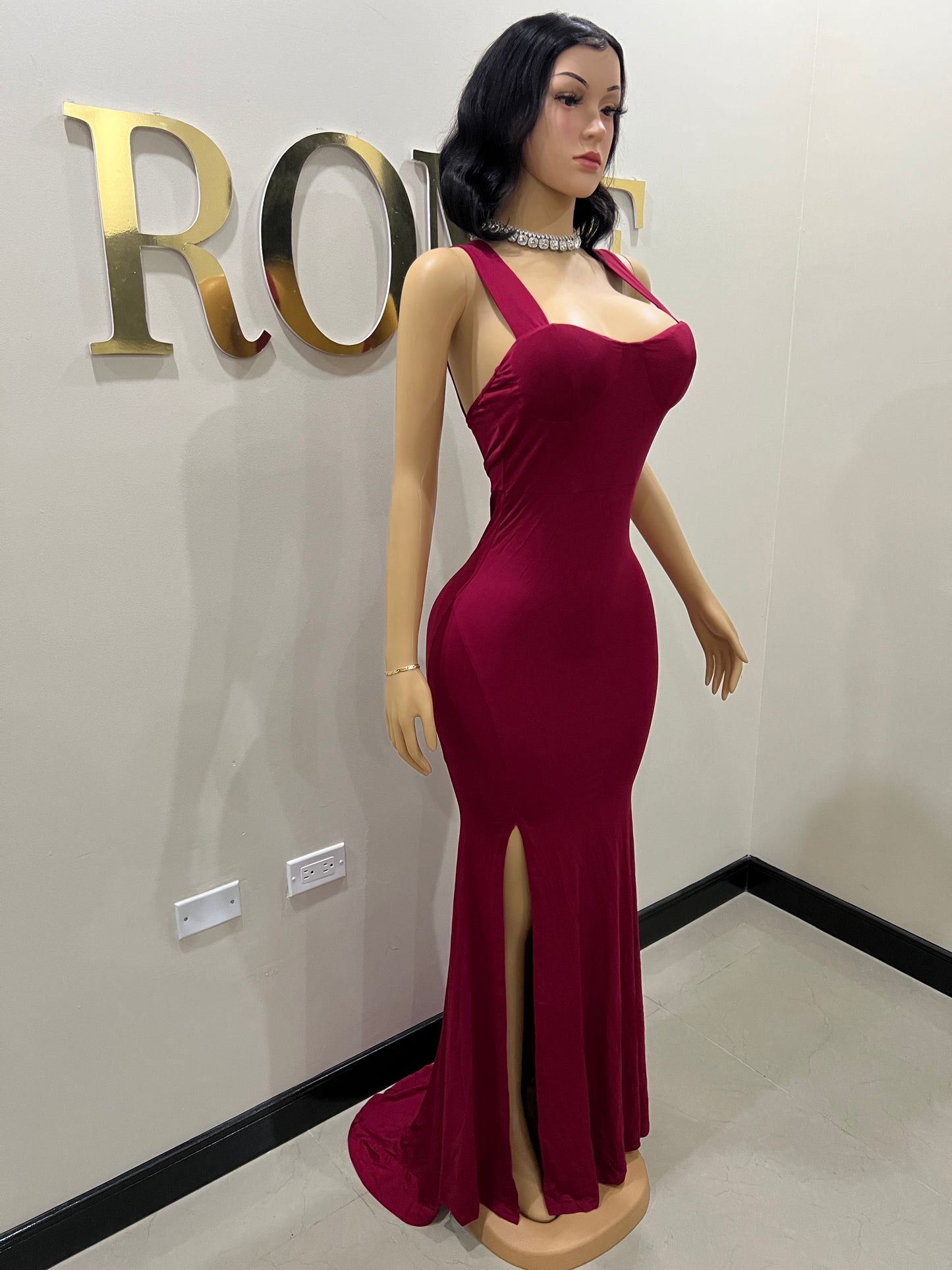 Kerry Ann Train Dress (Burgundy)
