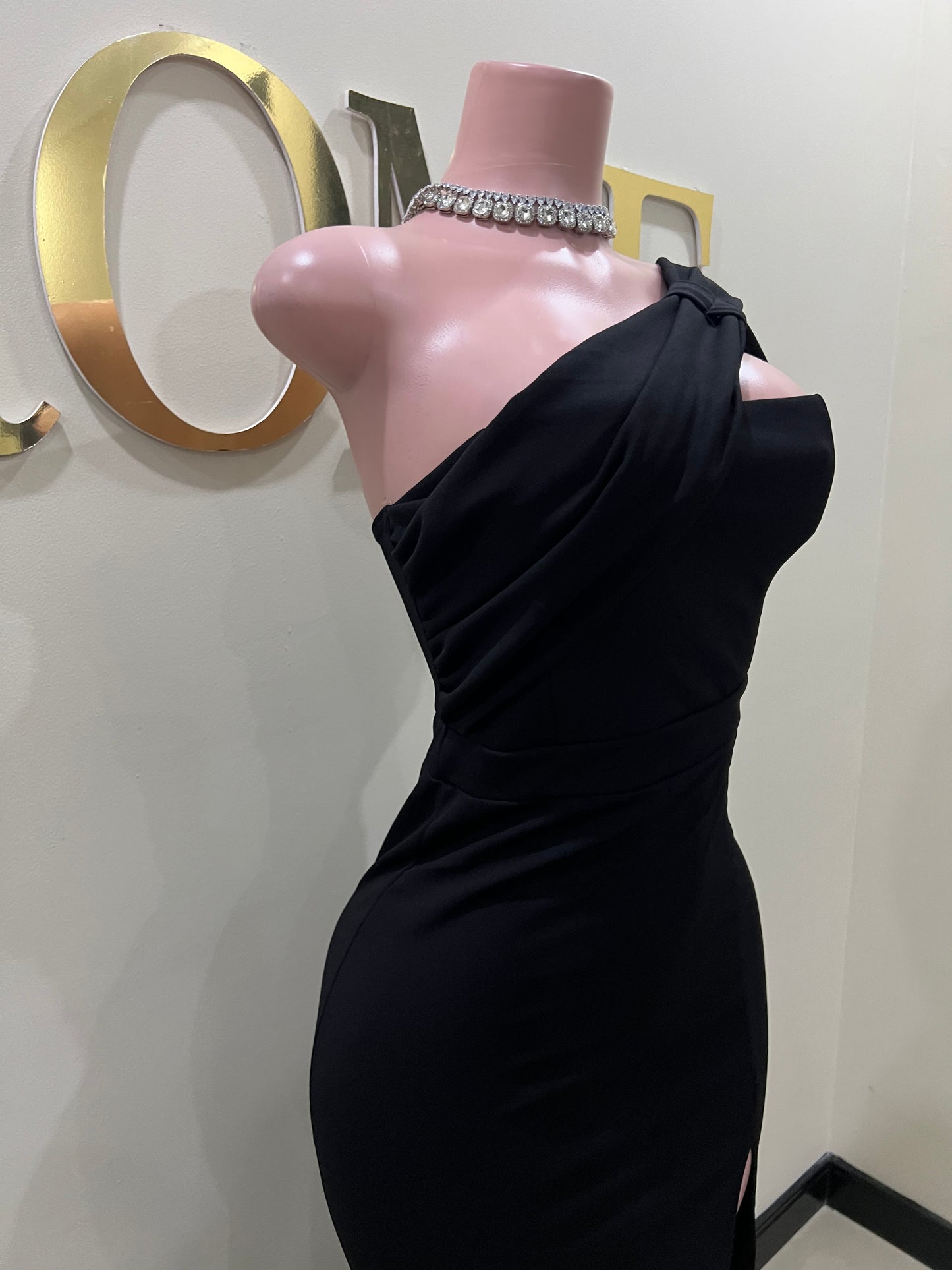 Kerry Royale Dress (Black)