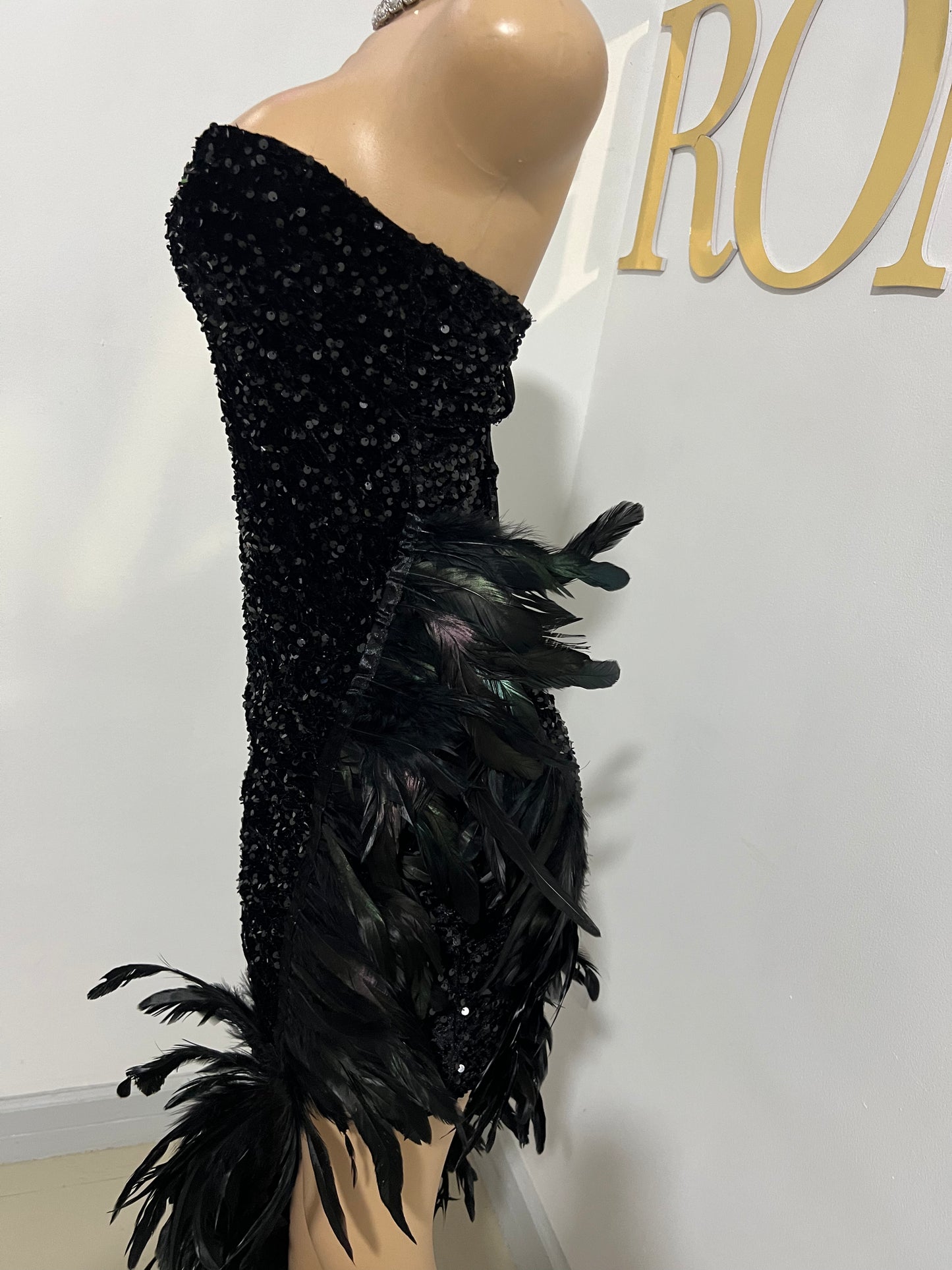 Octavia Iridescent Feather Dress (Black)