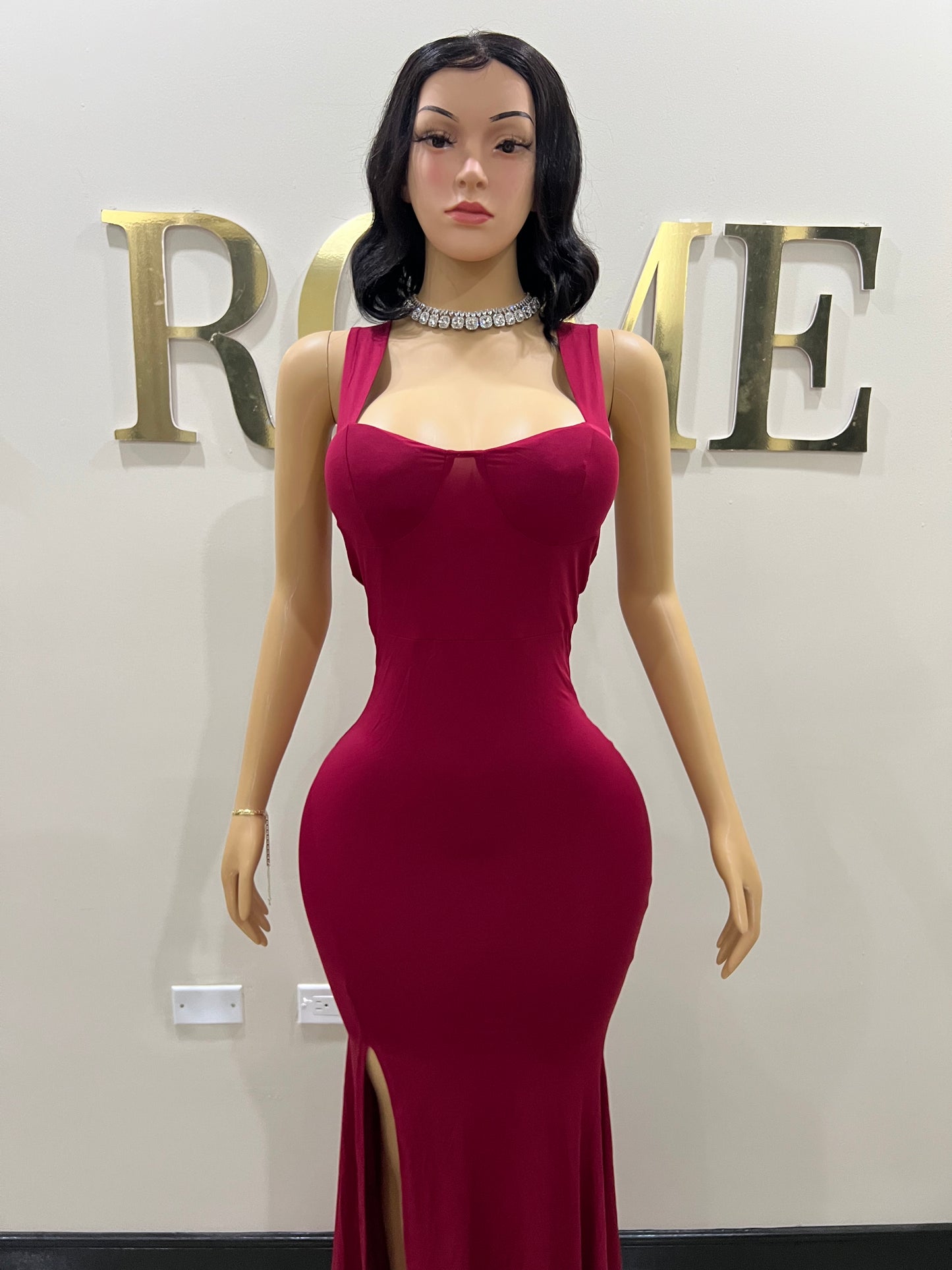 Kerry Ann Train Dress (Burgundy)