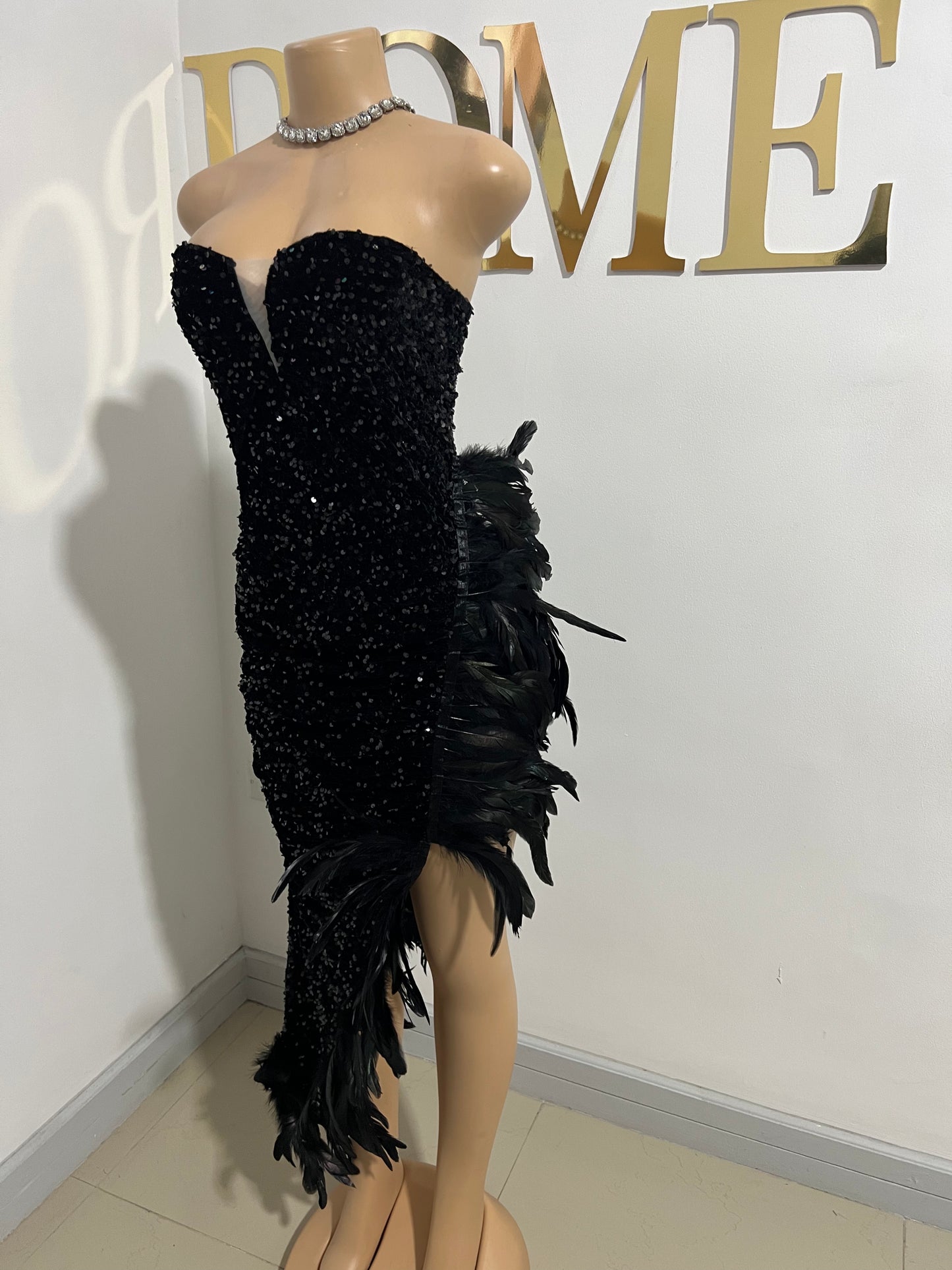 Octavia Iridescent Feather Dress (Black)