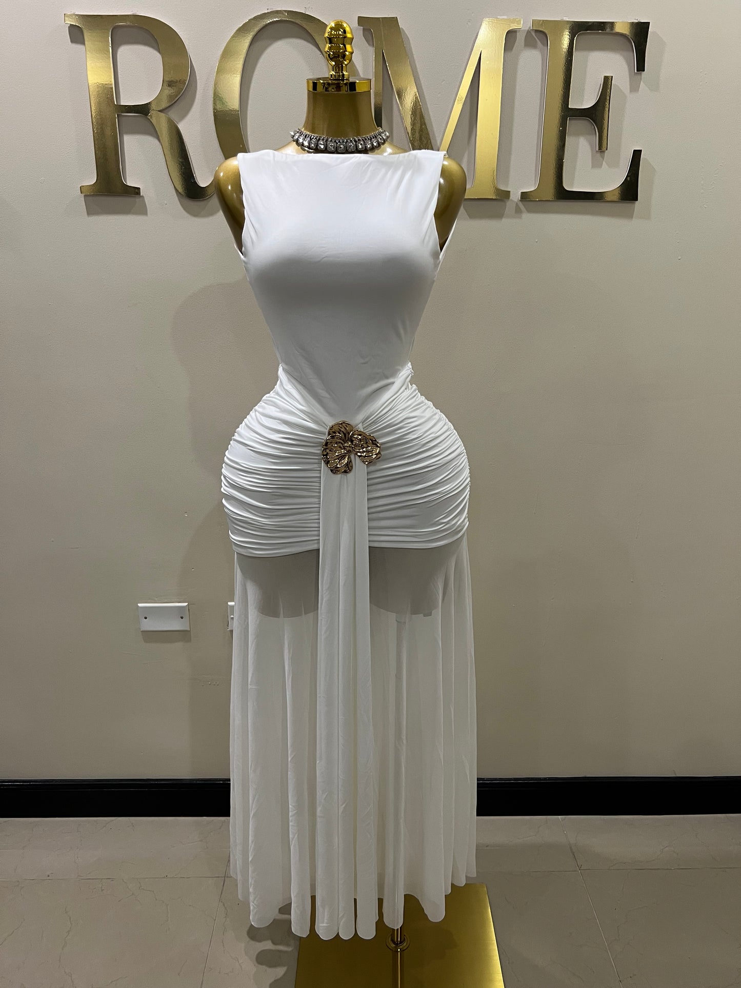 Nara Backless Petal Dress (White)