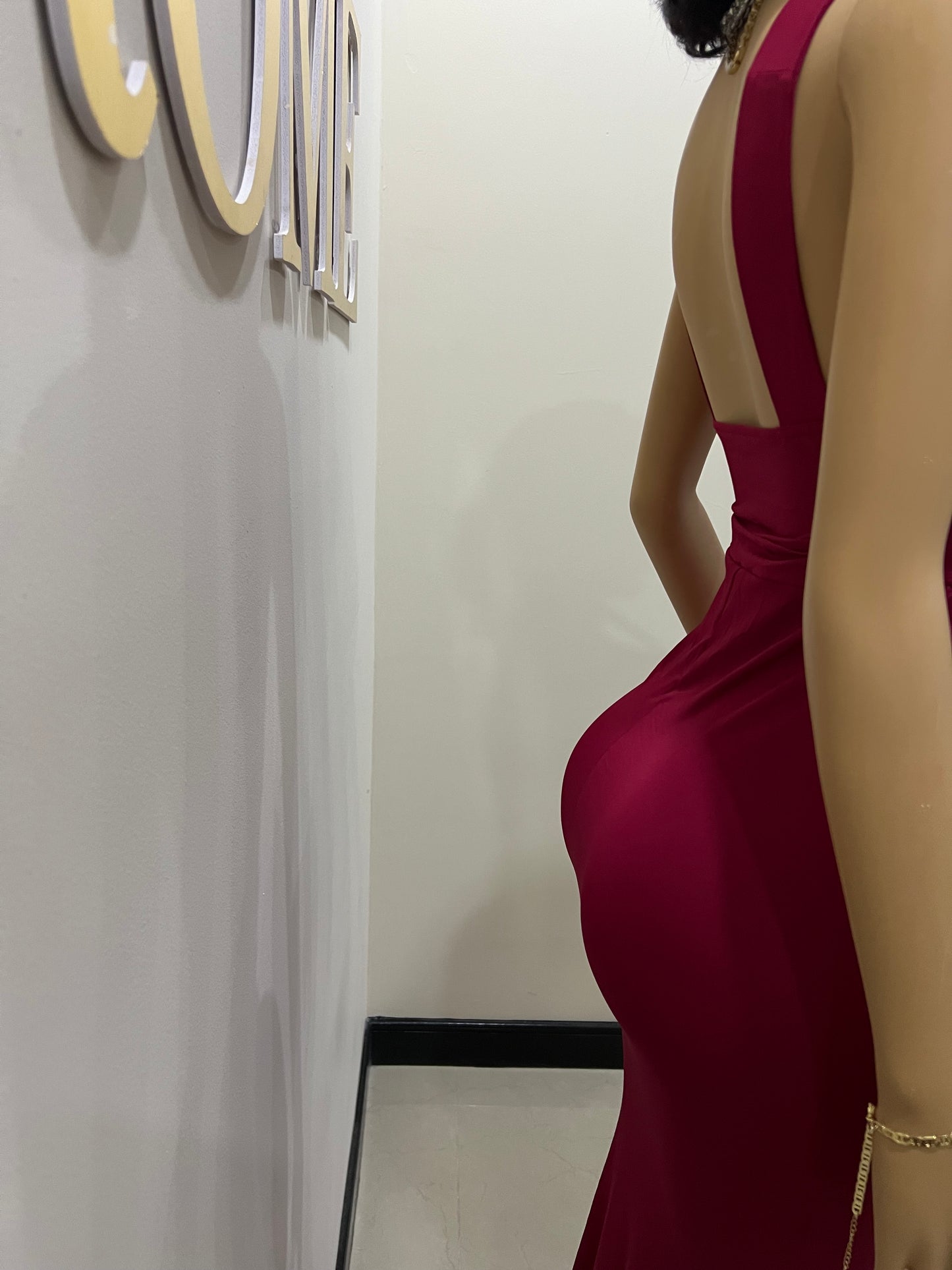 Kerry Ann Train Dress (Burgundy)