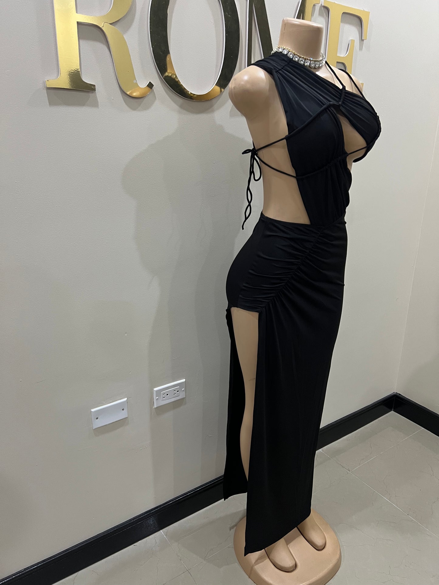 Amelia Giselle Dress (Black)