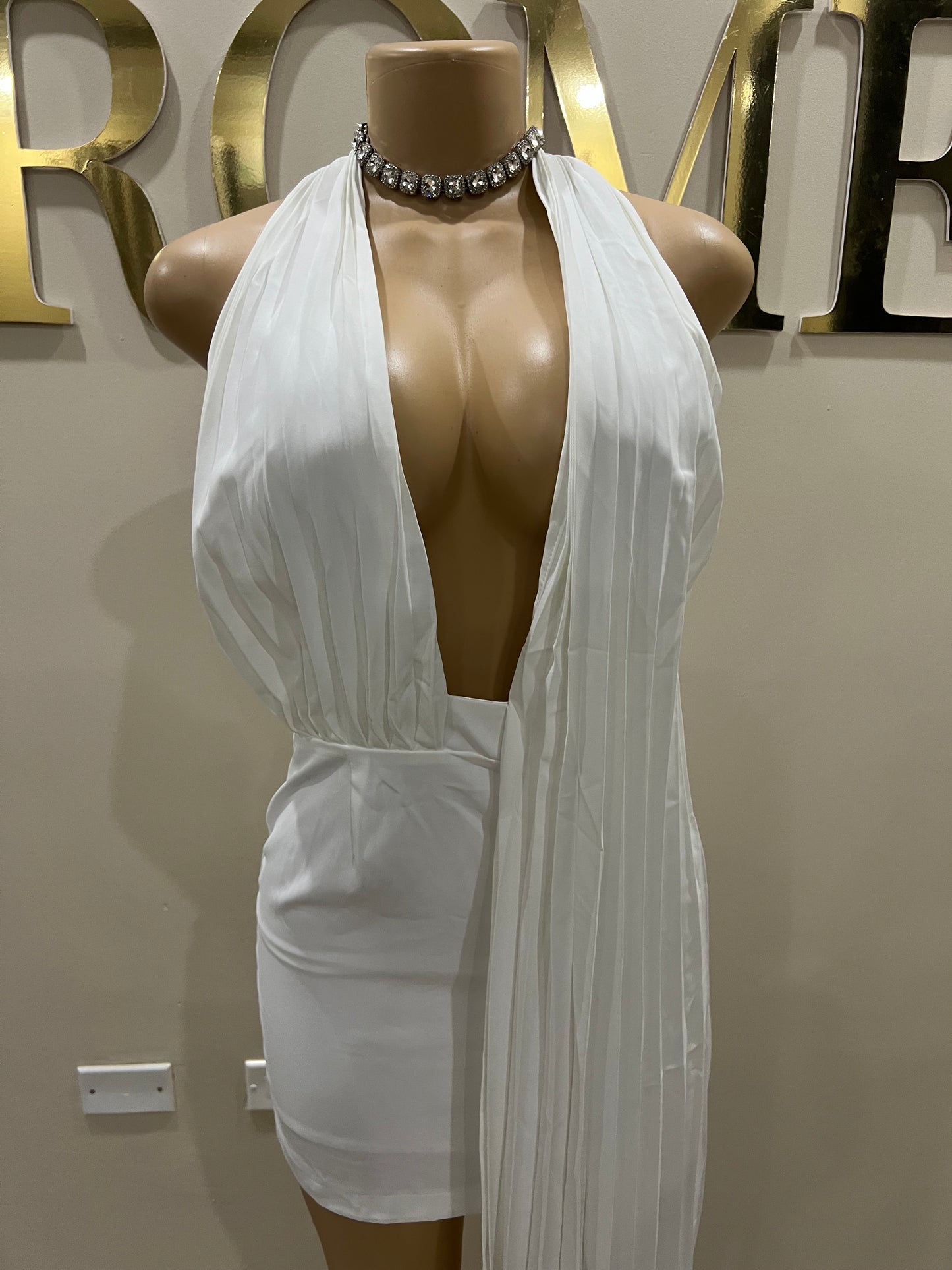 Alicia Merry Pleated Dress (White)