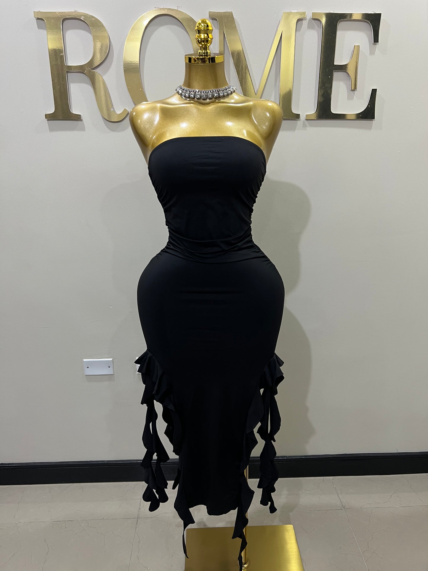 Nia Ruffle Dress (Black)