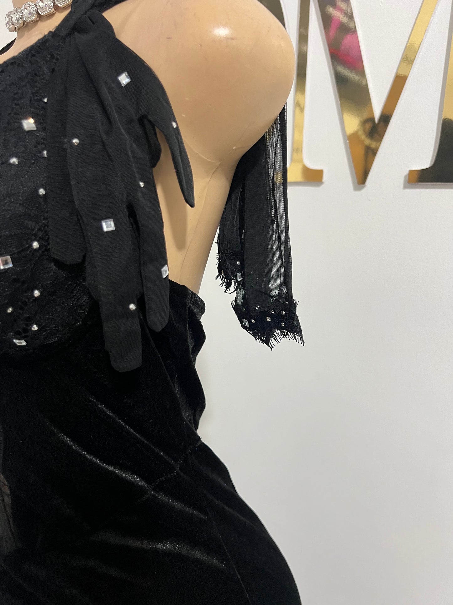 Ophelia Vibe Crystal Dress with Gloves (Black)