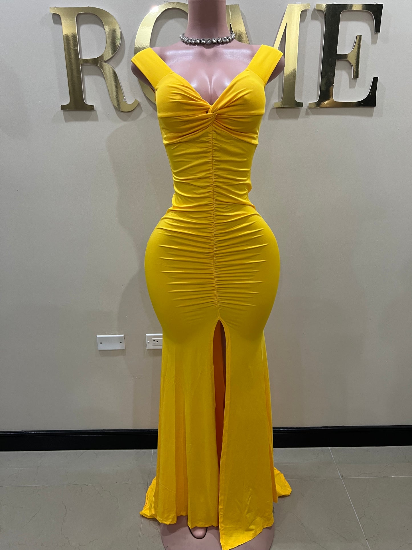 Kerry Elle Train Dress (Yellow)