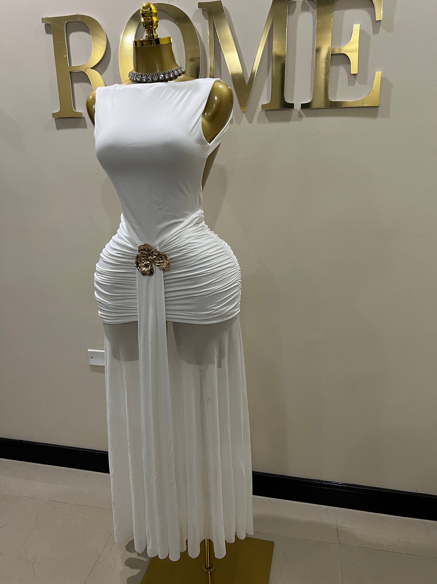 Nara Backless Petal Dress (White)