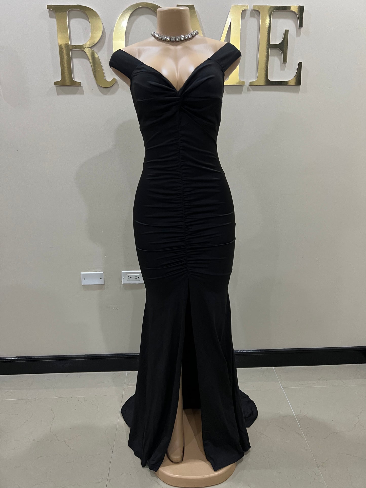 Kerry Elle Train Dress (Black)