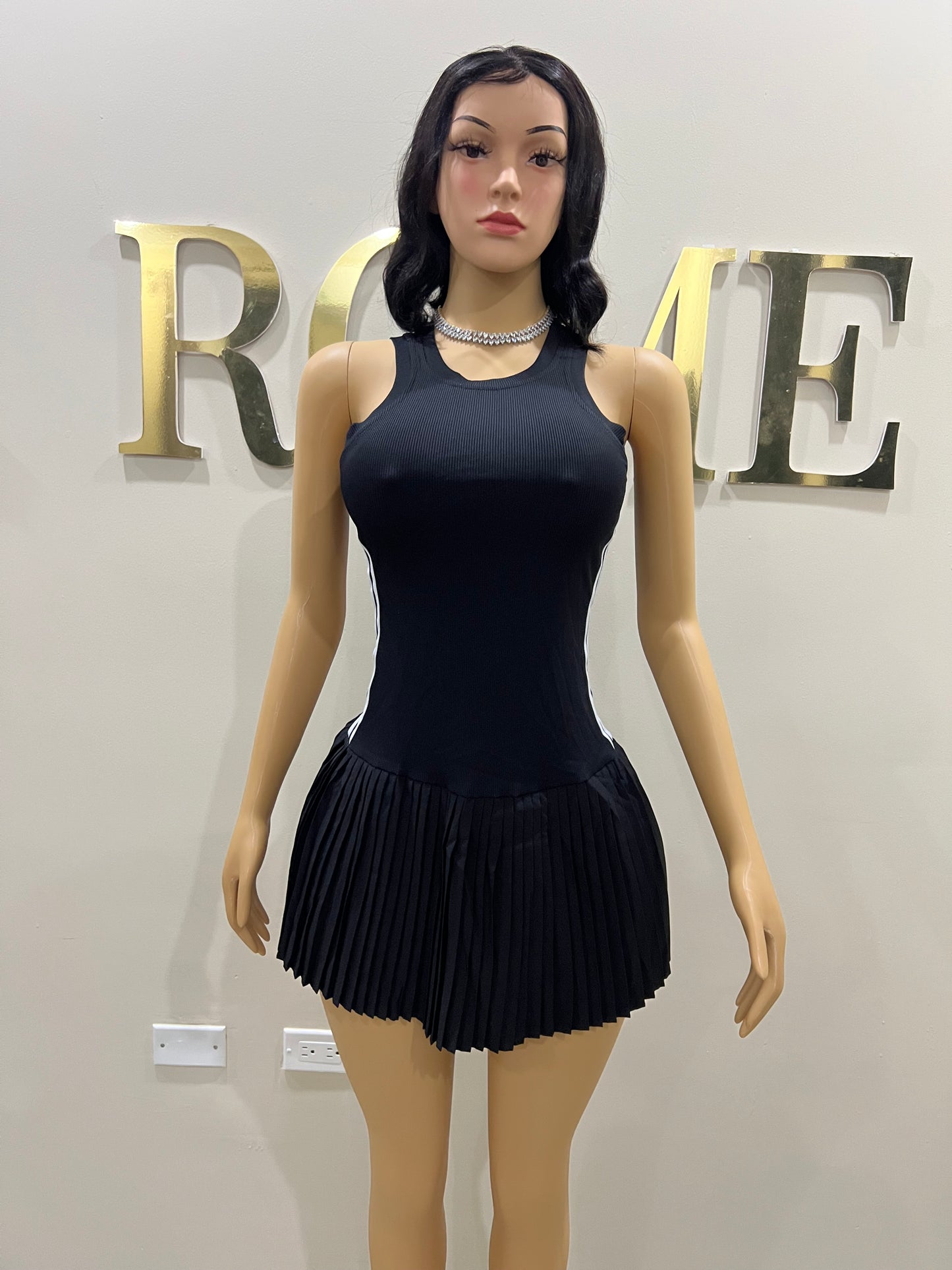 Tennis Pleated Stripe Dress (Black)