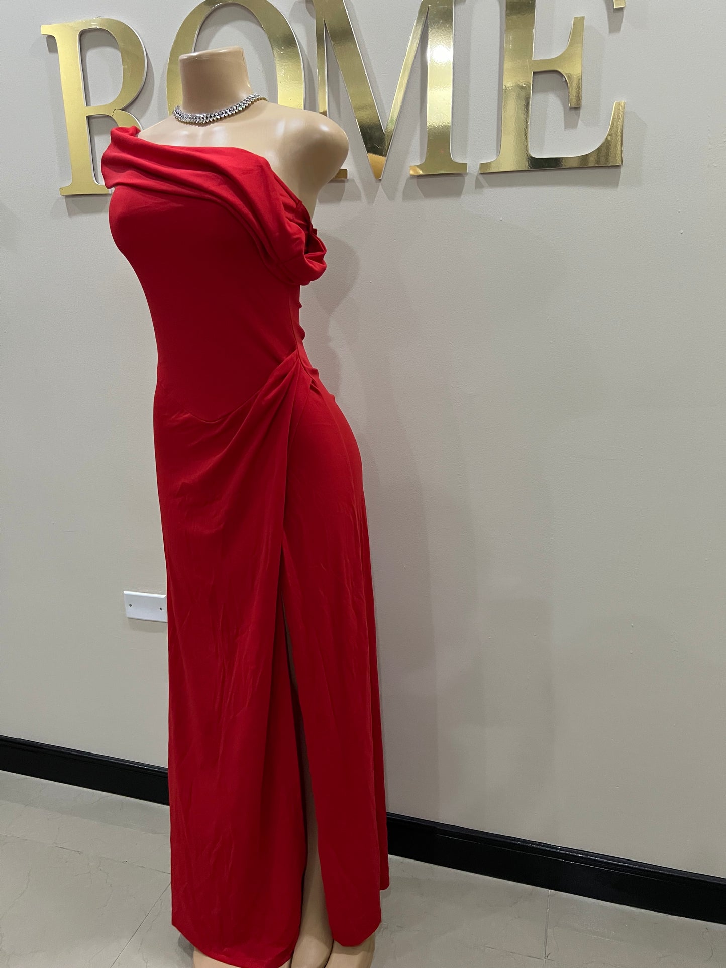 Kerry Off Shoulder Dress (Red )