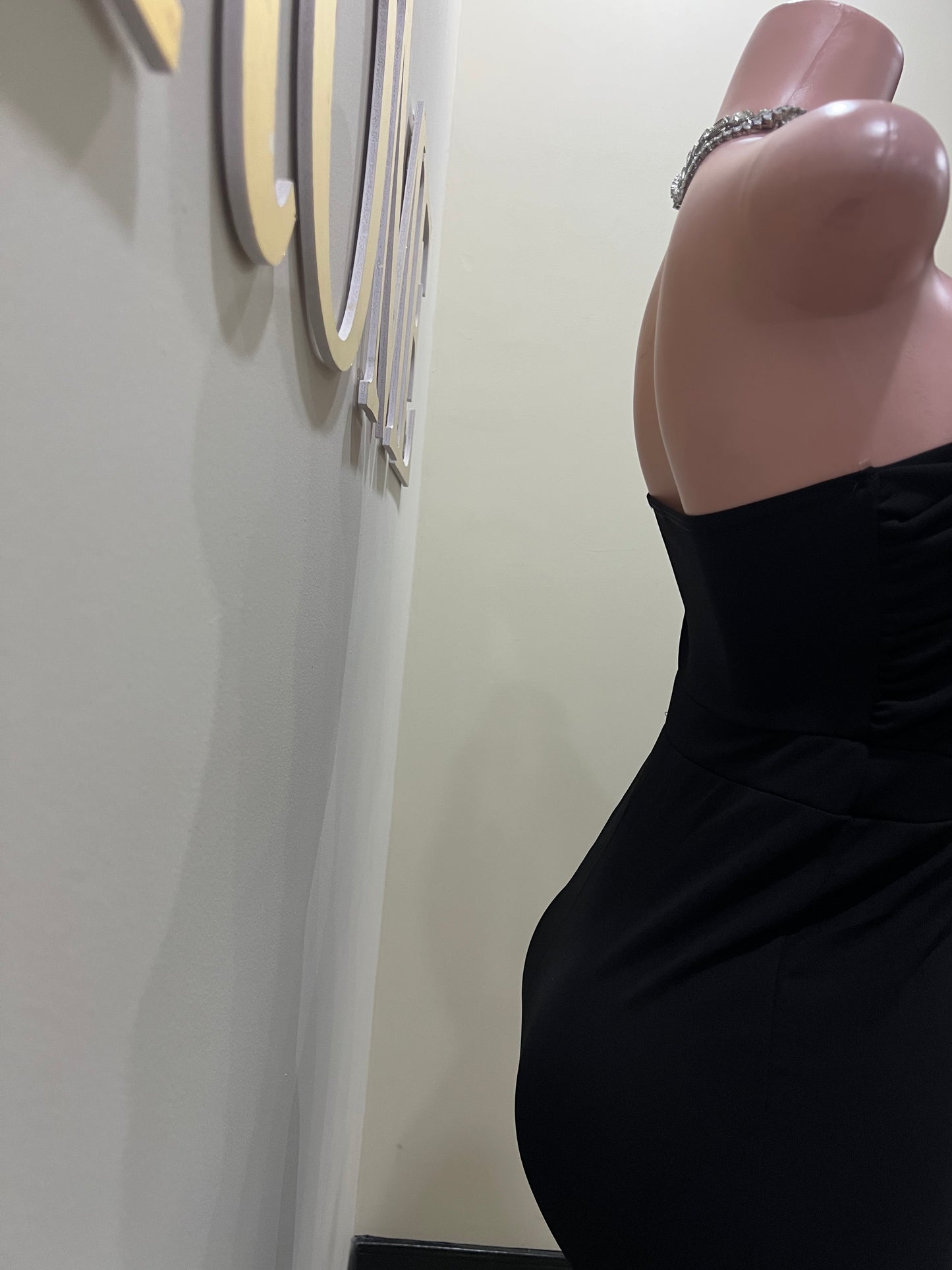 Kerry Royale Dress (Black)