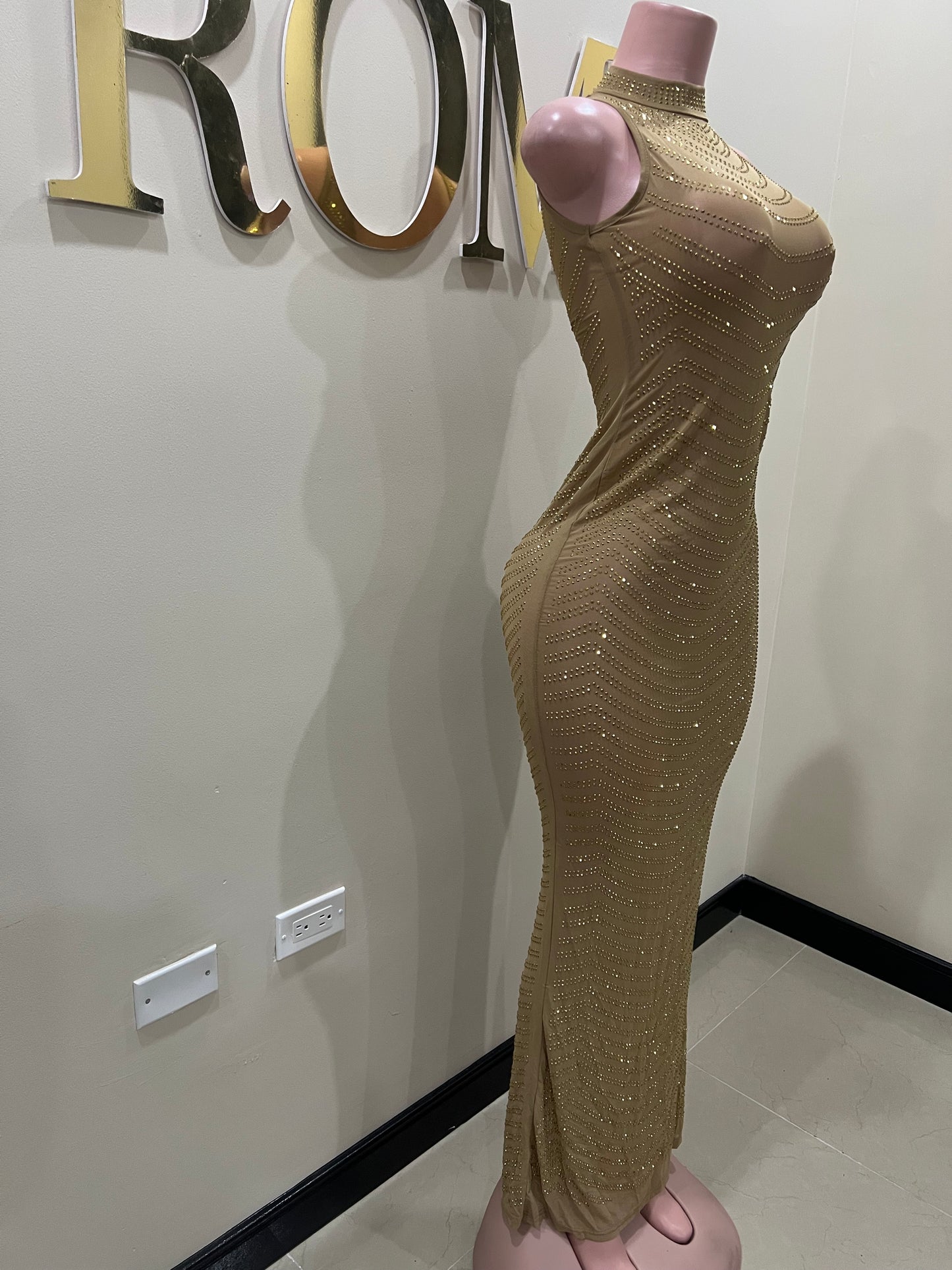 Ariana Flare Dress (Brown)