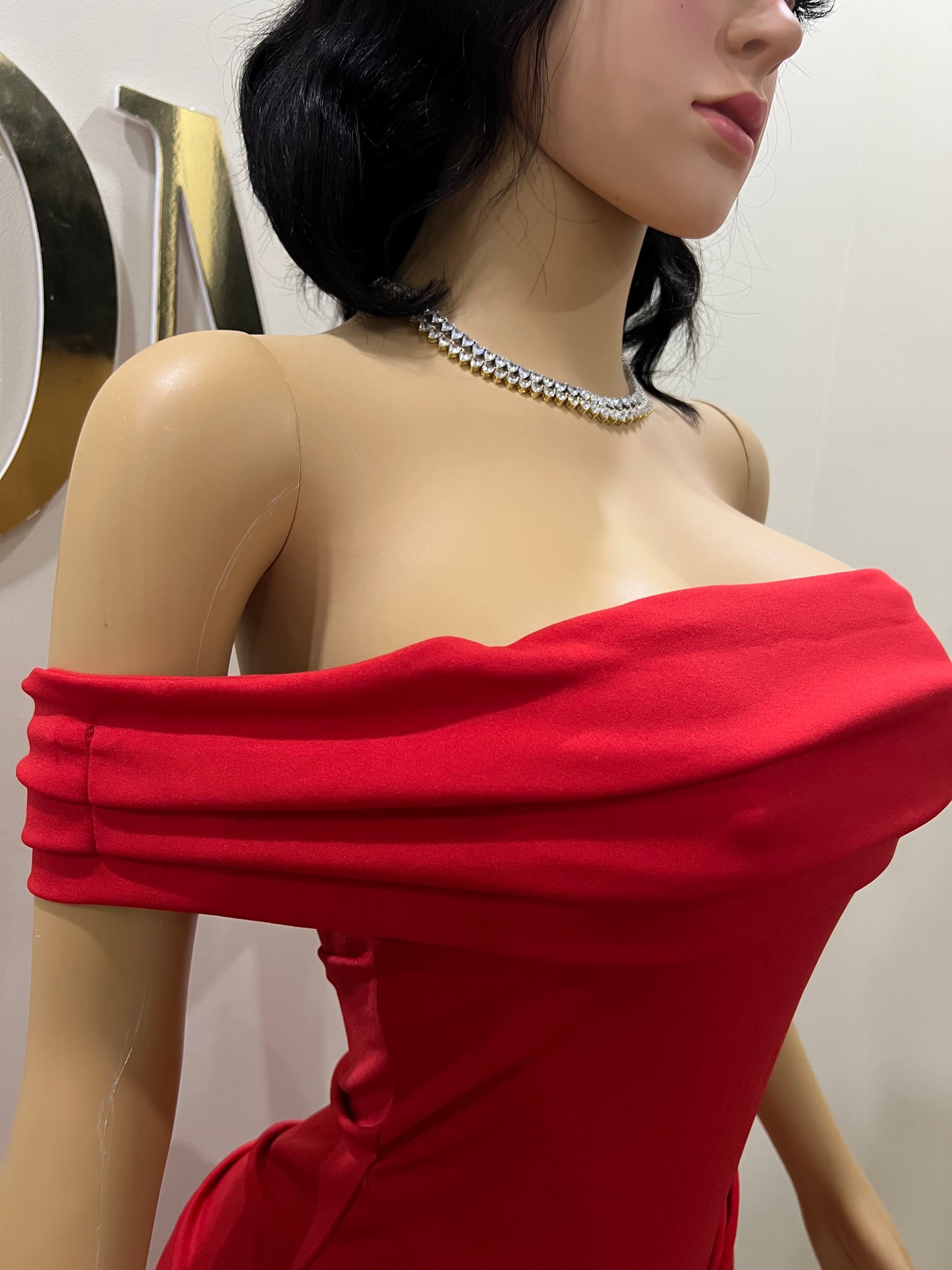 Kerry Off Shoulder Dress (Red )