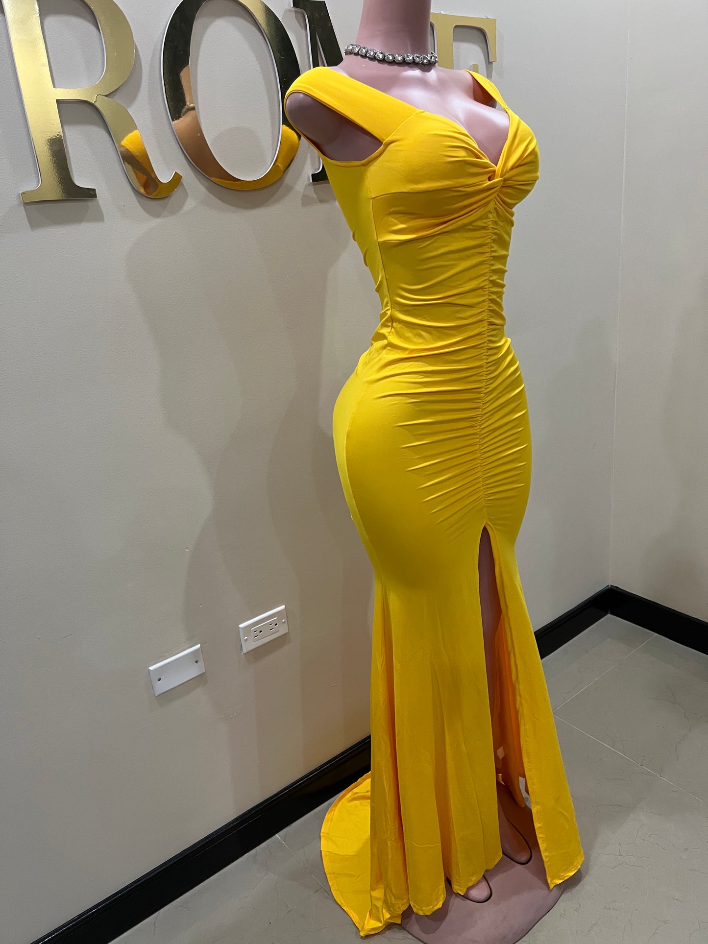 Kerry Elle Train Dress (Yellow)