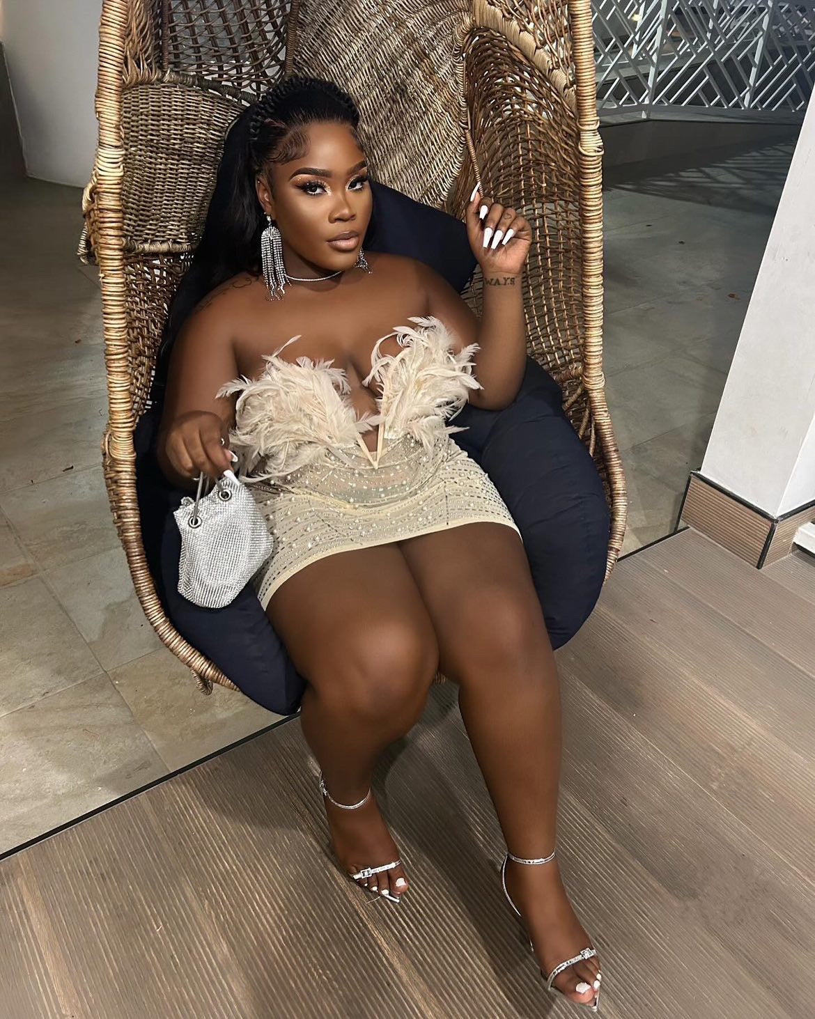 Elle Feather Crystal Dress (Nude)