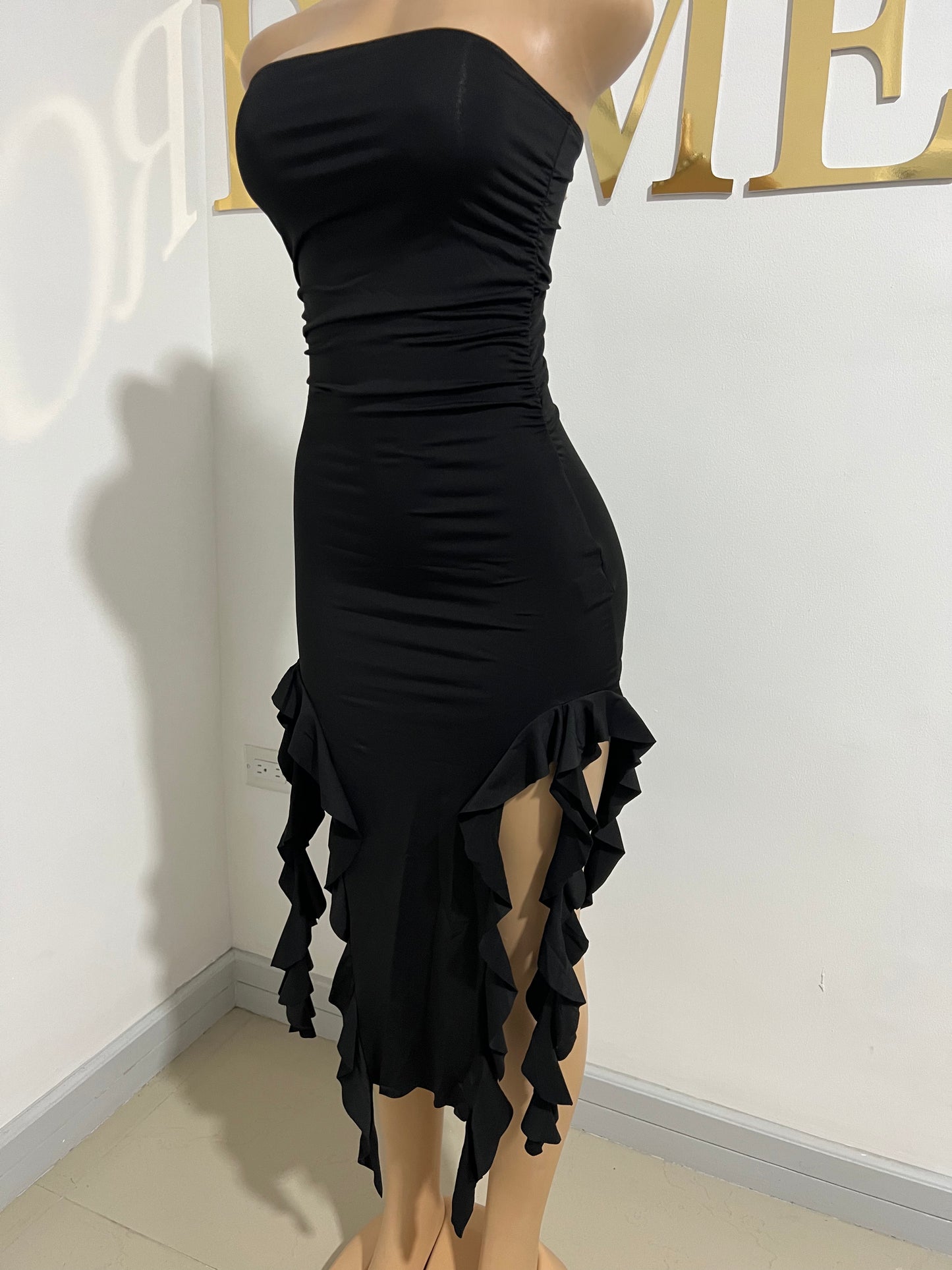 Nia Ruffle Dress (Black)