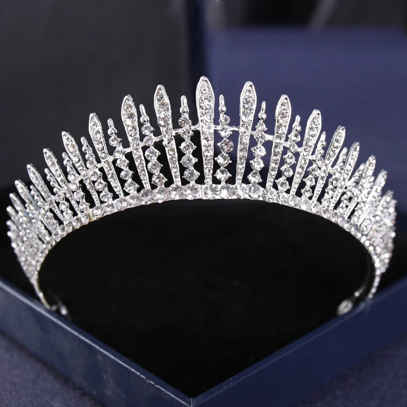 Hollywood Crystal Tiara (Silver)