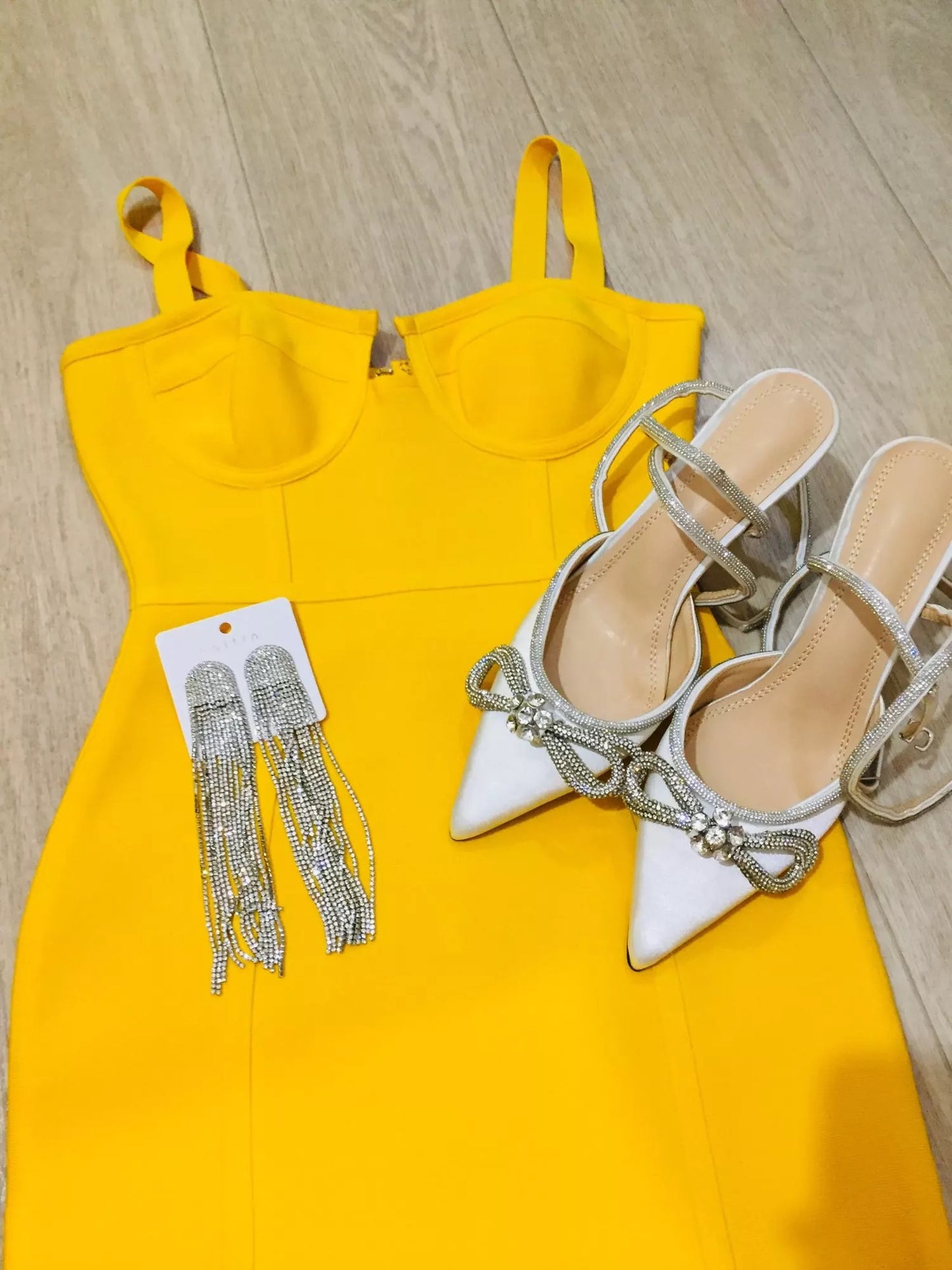 Tiffany Bodycon Dress (White)