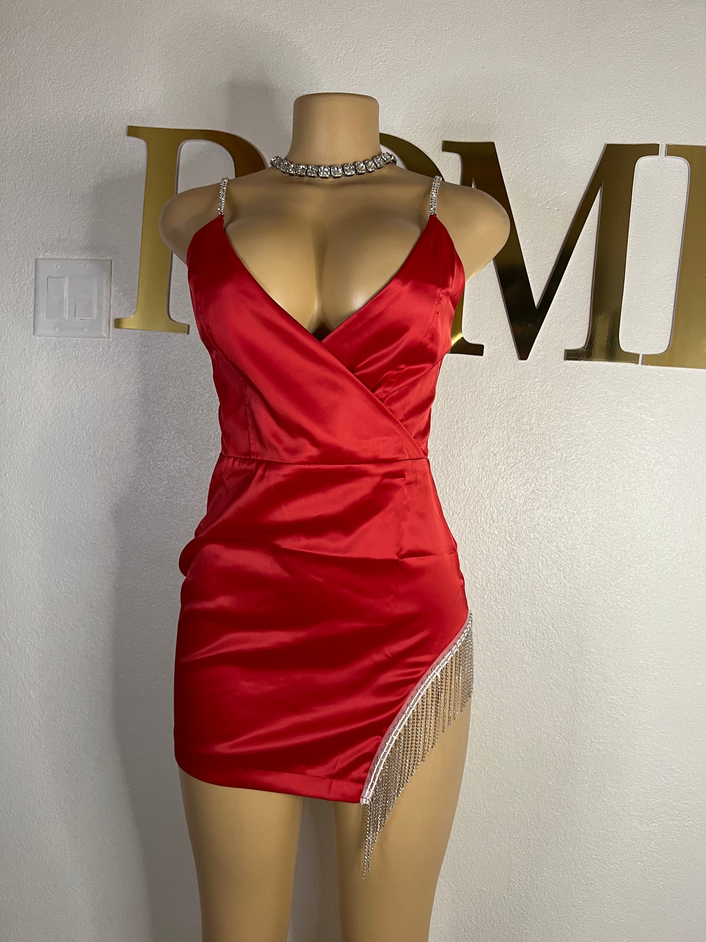 Becca V Dress (Red)