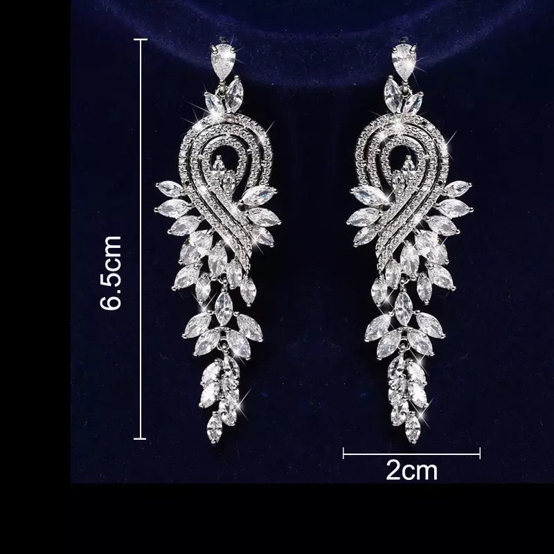 Hollywood Crystal Earrings (Silver)