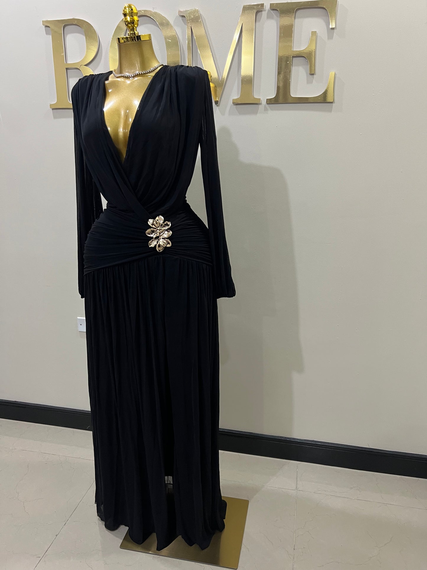 Michelle Valor Dress (Black)