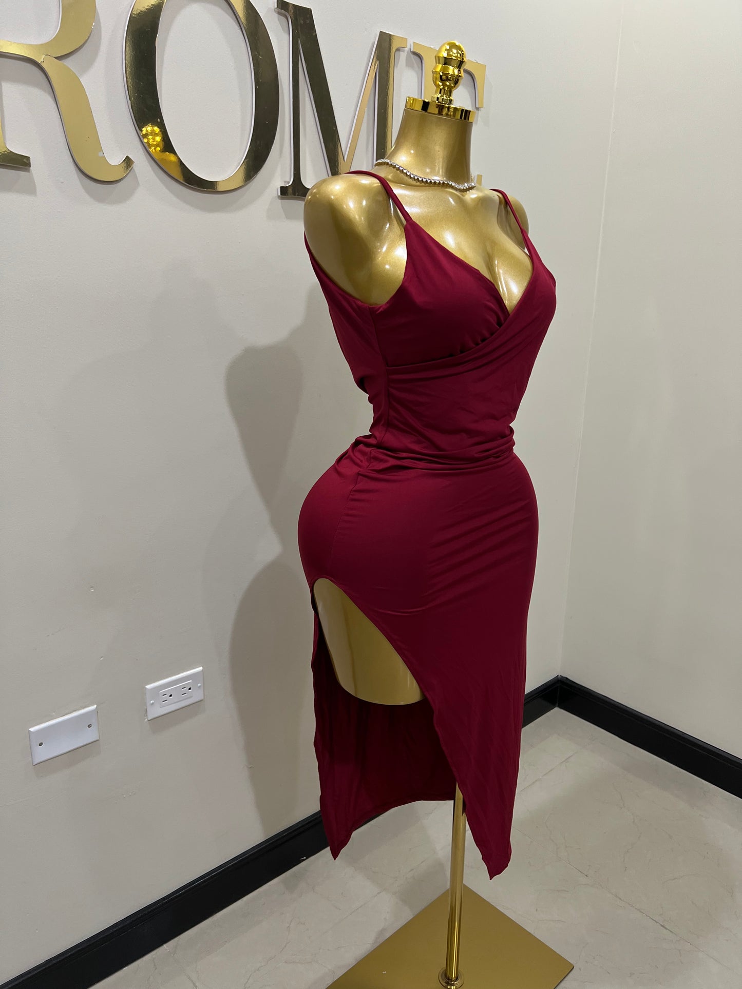 Marlo Dress (Burgundy)