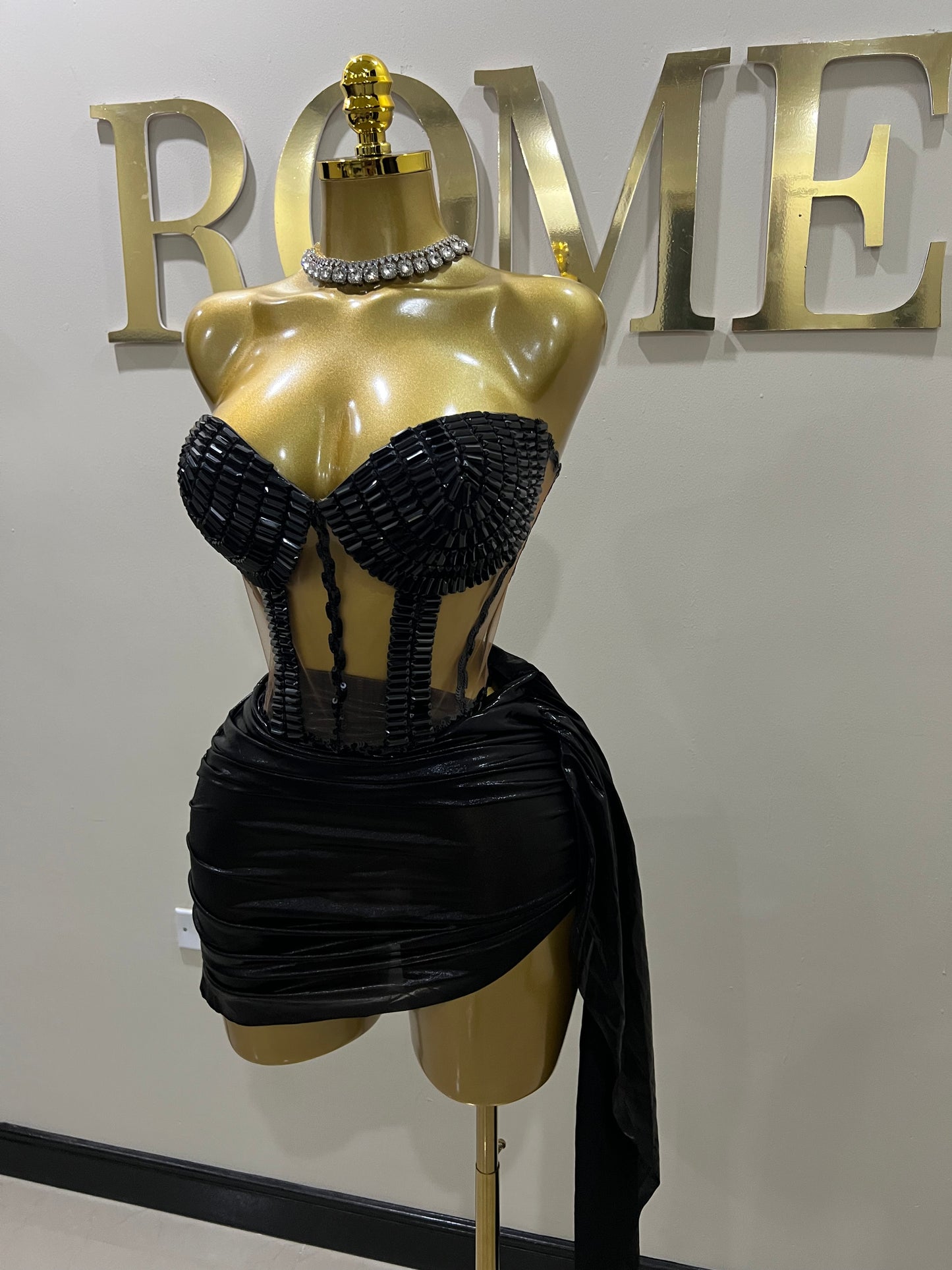 Onyx Glacier Gemstone Skirt Set (Black)