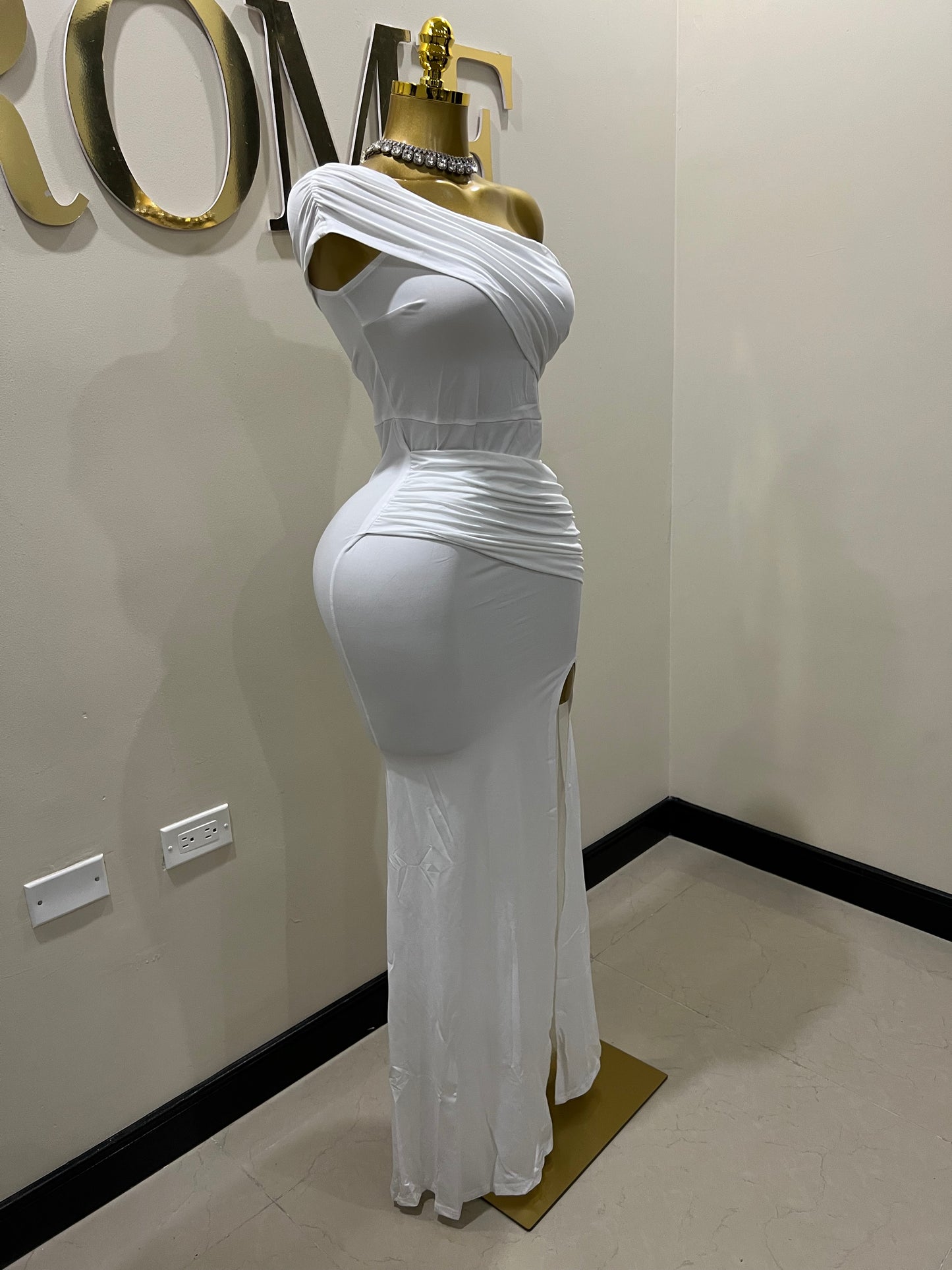 Kerry One Shoulder Vibe Dress (White)