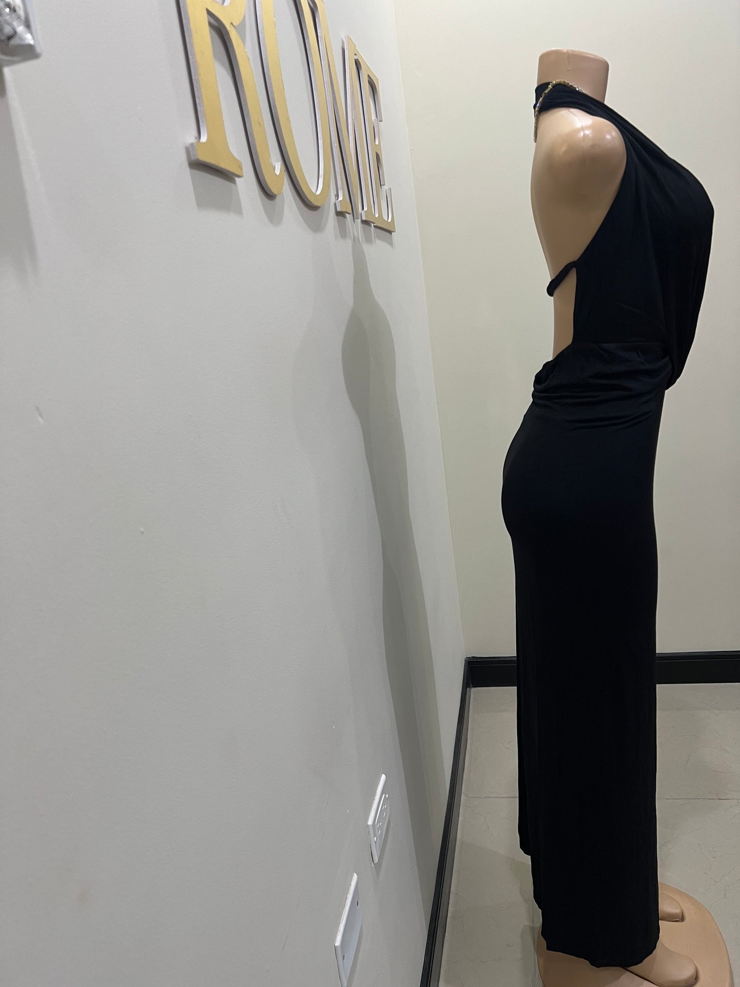 Deep Angle Dress (Black)