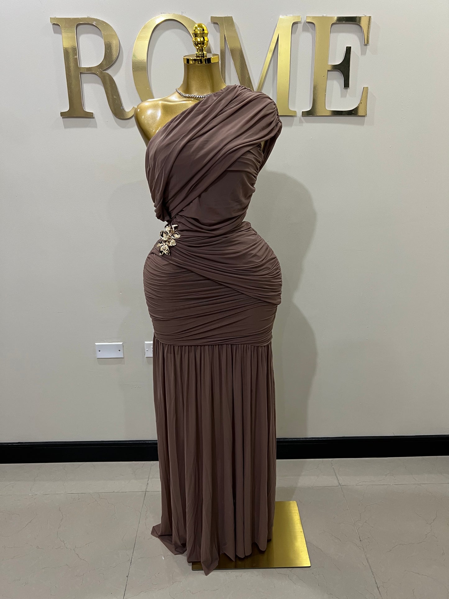 Michelle Lydia Shoulder Dress (Latte)