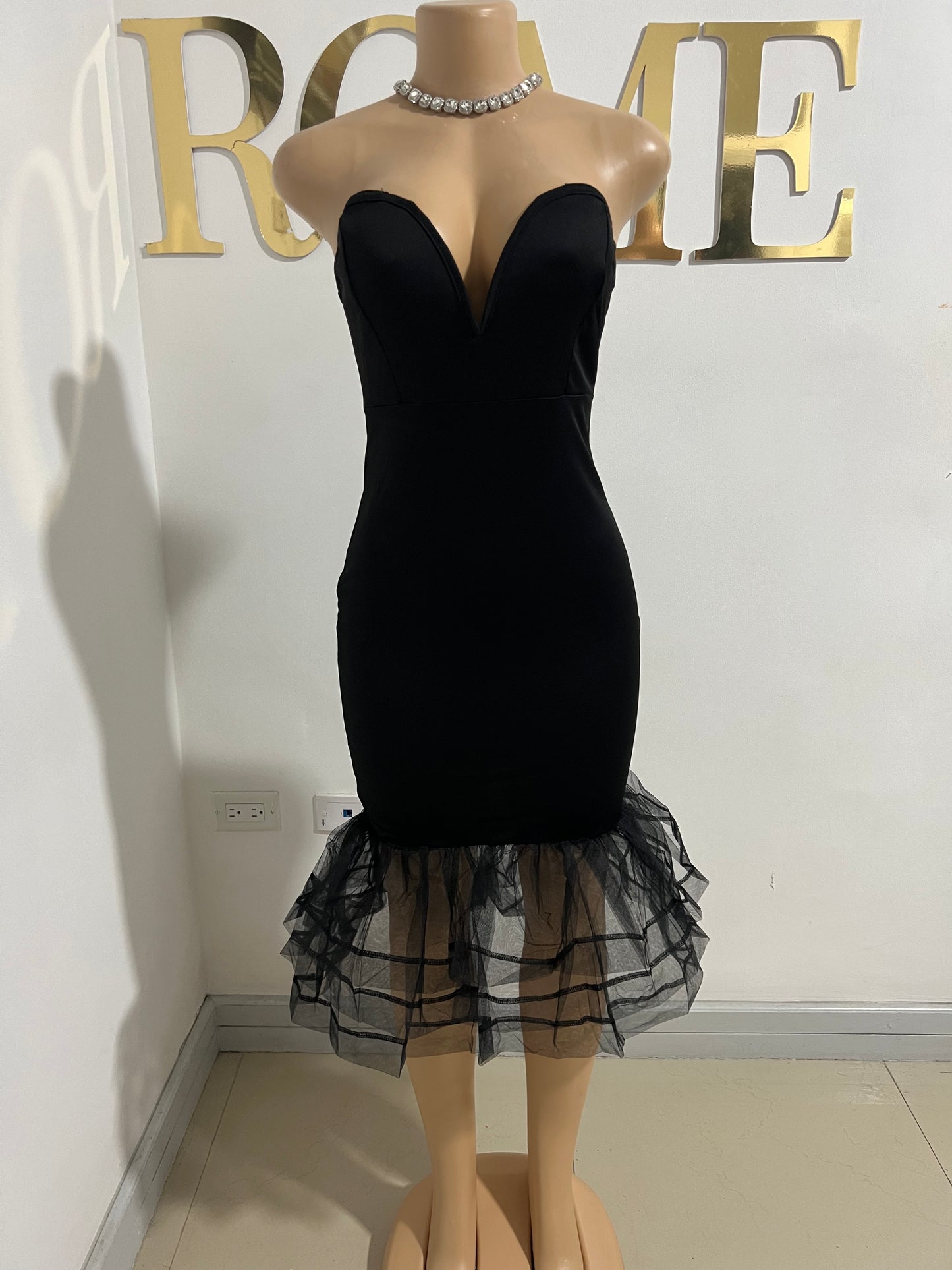 Shay Sweetheart Dress (Black)