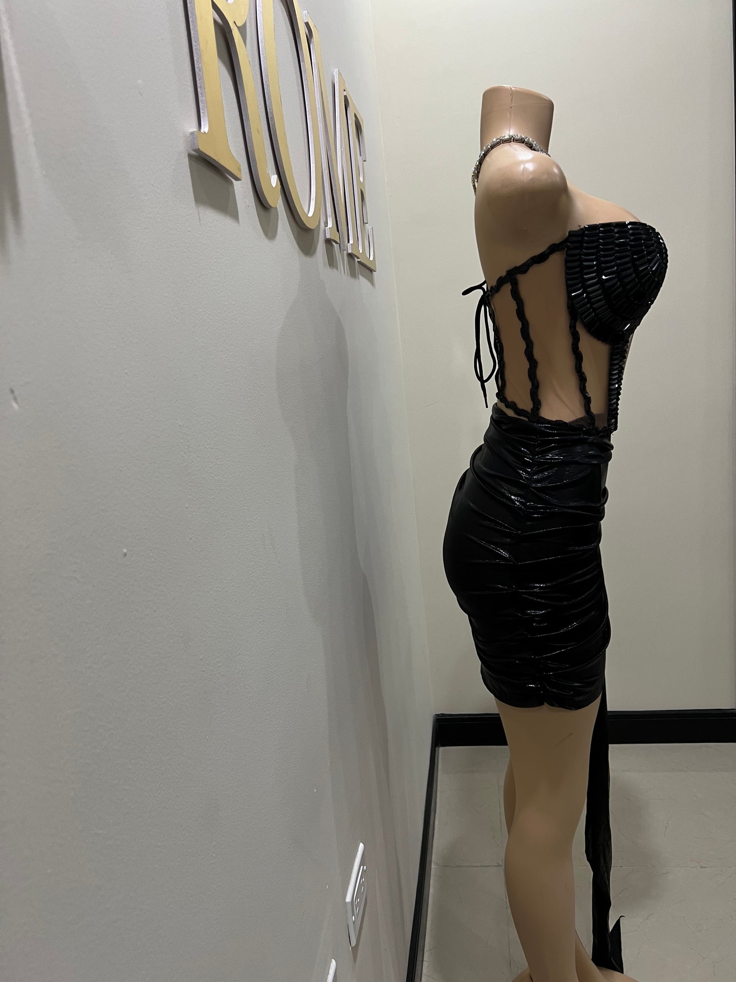 Onyx Glacier Gemstone Skirt Set (Black)